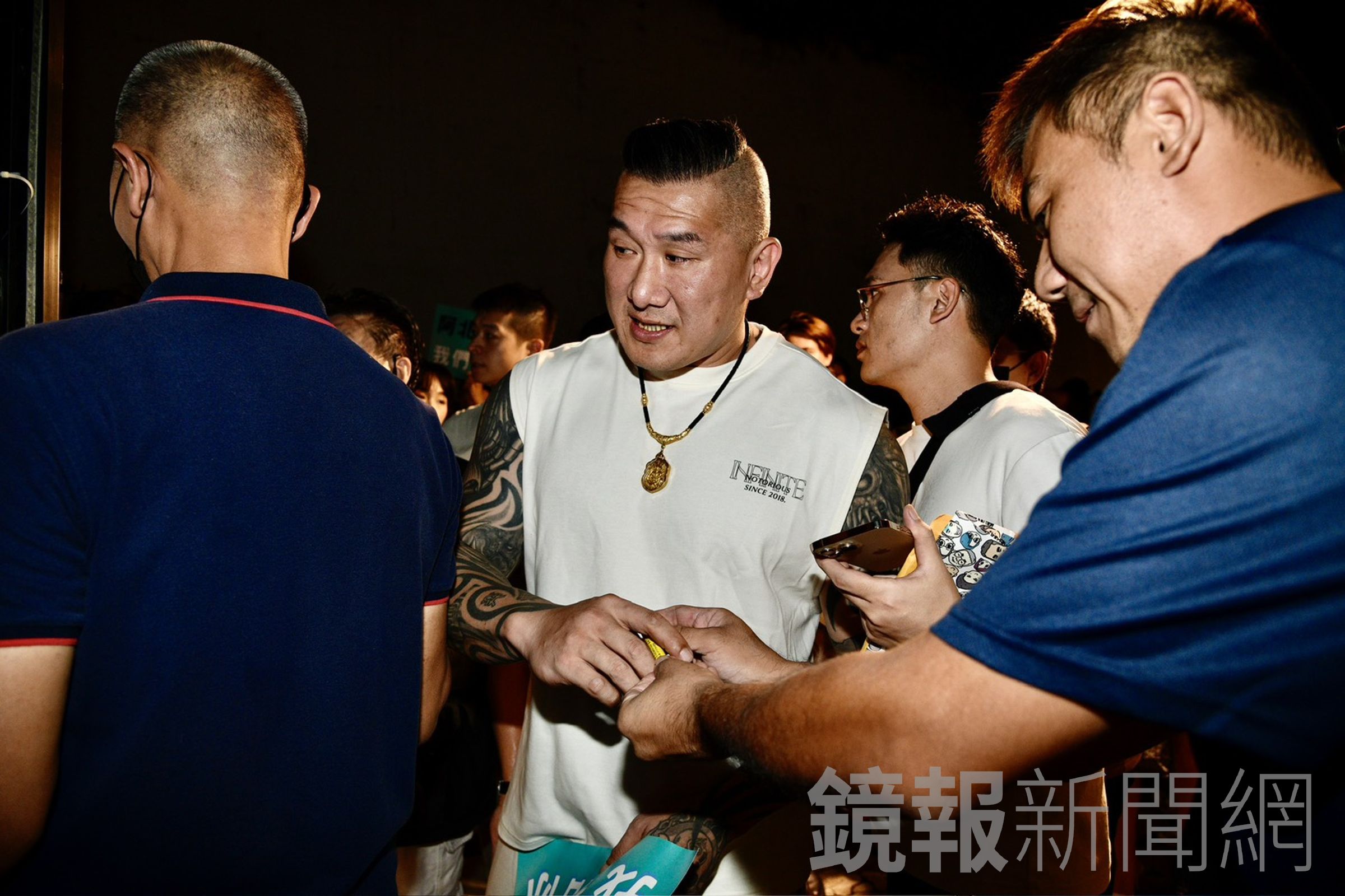 館長揚言7月26日要讓台灣掀起一個「全部都變中國人的革命」。（鏡報李智為攝）