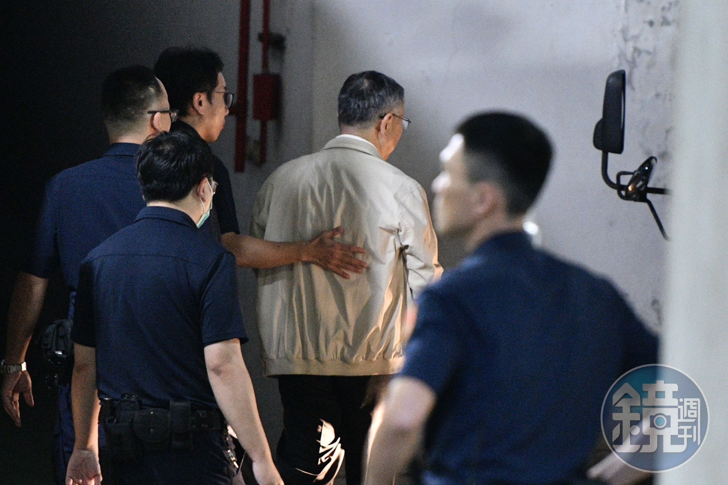 柯文哲遭收押無法如期出演音樂劇《倒垃圾》，劇團公告開放受理因柯文哲購票的觀眾全額退票。