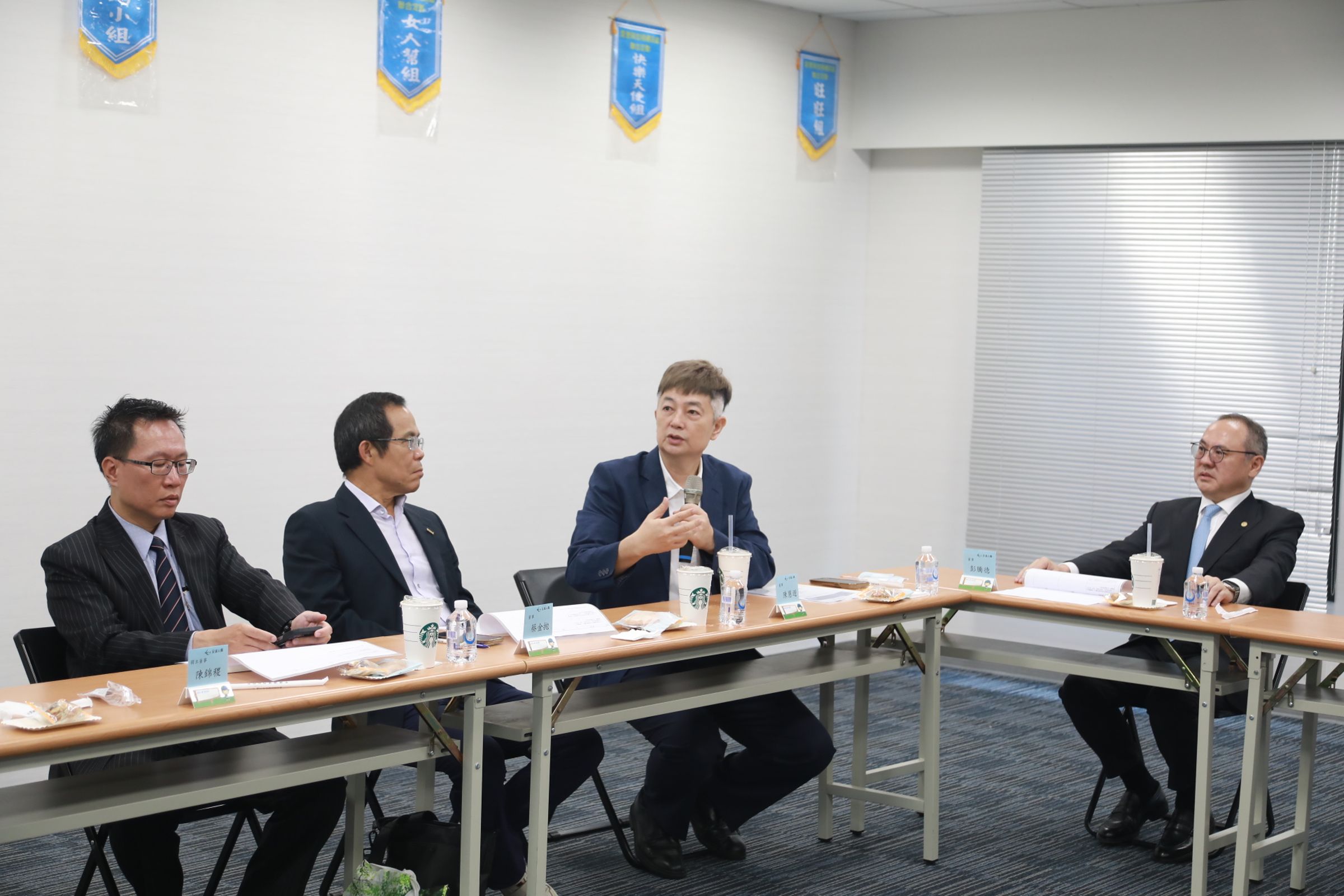 全球人壽董事會成員親臨台南分公司查訪友善服務設施,挹注全新思維及啟發,讓服務品質更加提升。
