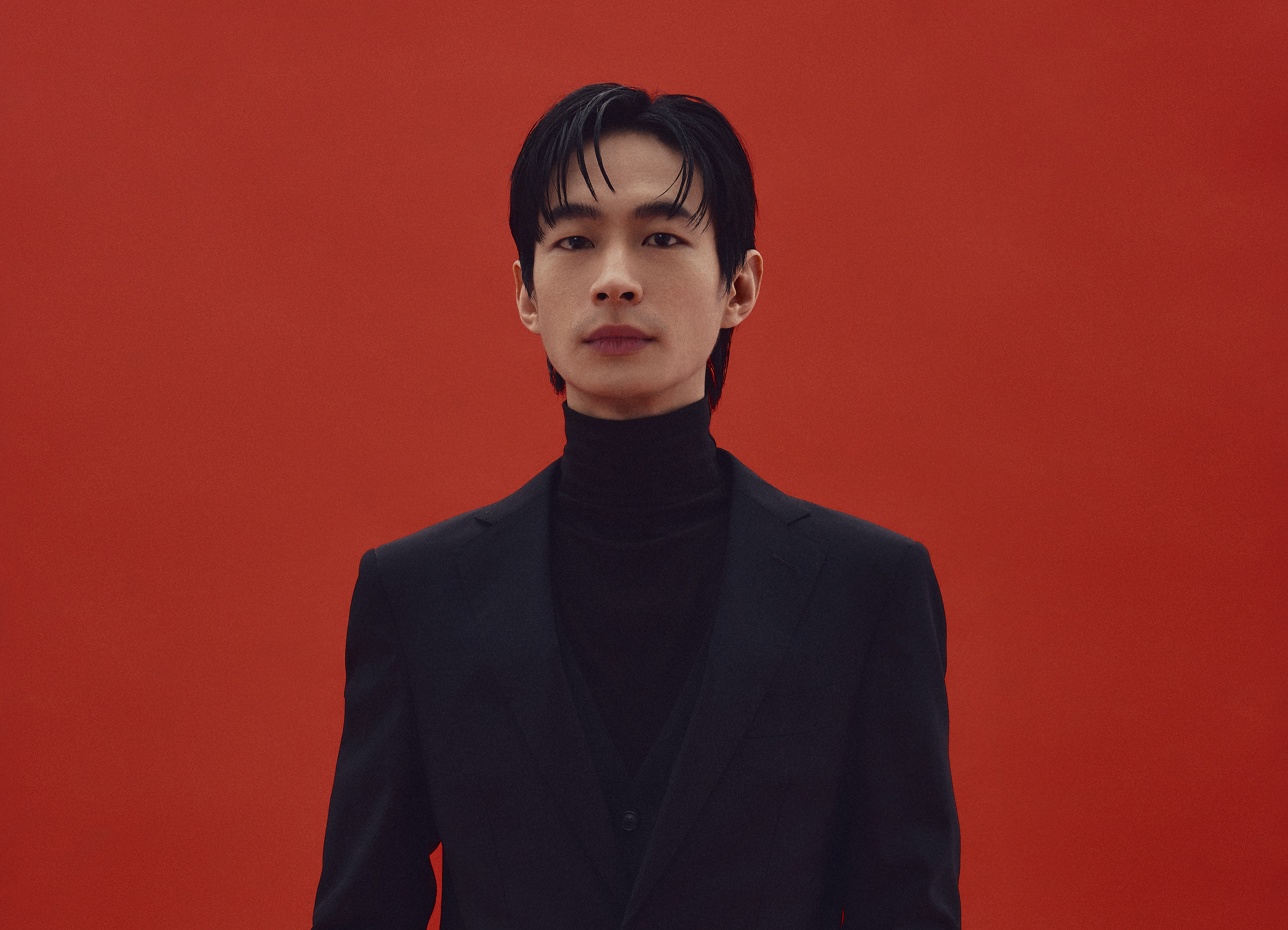 黃河首次擔任有聲書主播，錄製作家崑崙的小說《惡願清除居酒屋》。（鏡好聽提供）