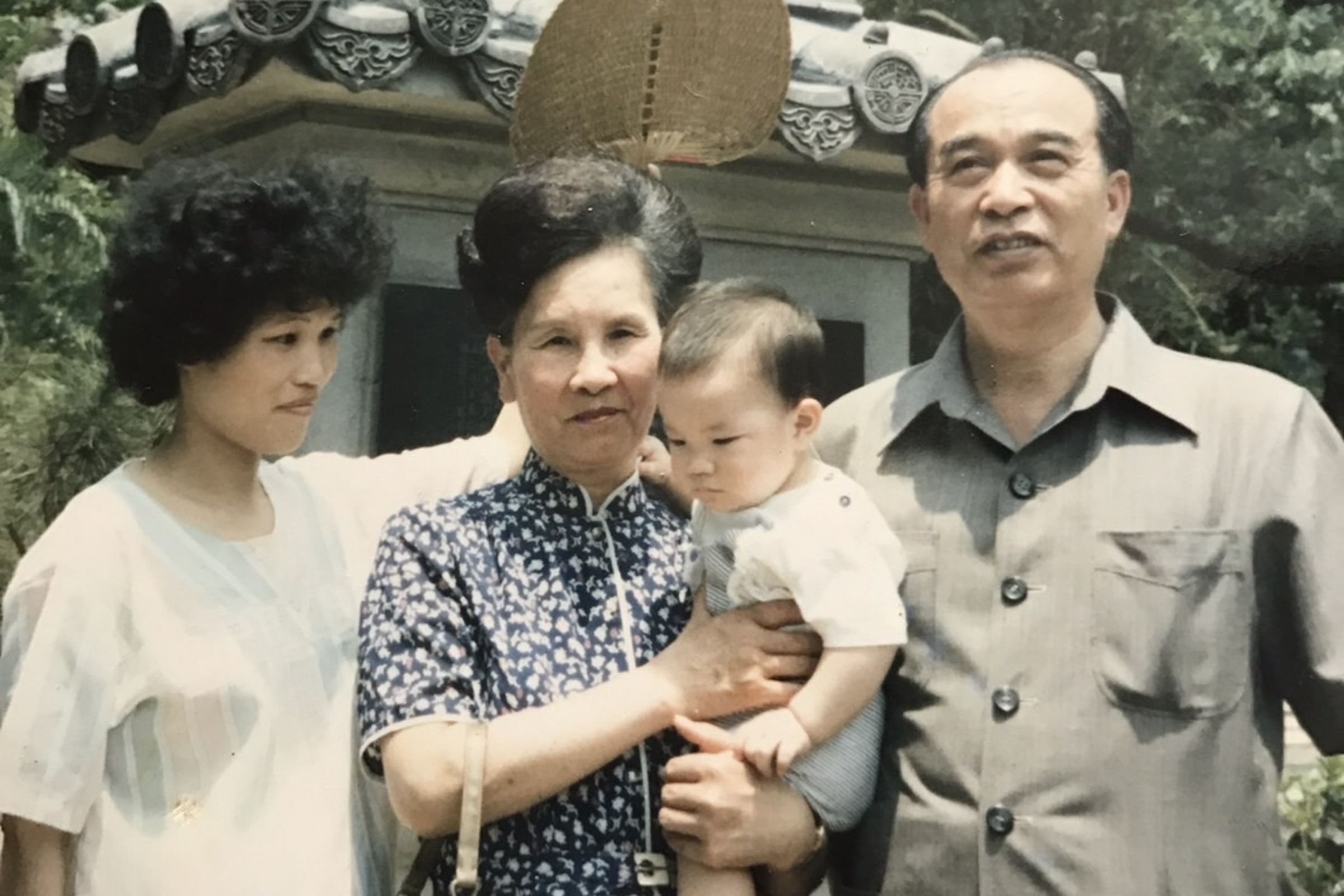 高揚凱的父親因地緣關係與前副總統李元簇甚是交好，兒時甚至還會親暱地稱呼他為「爺爺」。（高揚凱提供）
