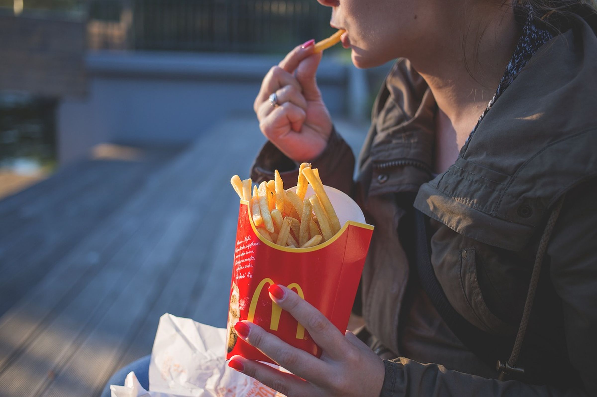 人氣速食連鎖店麥當勞的「薯條」近日有網友大呼「麥當勞薯條變了!」對此,台灣麥當勞回應了。(翻攝自pixabay)