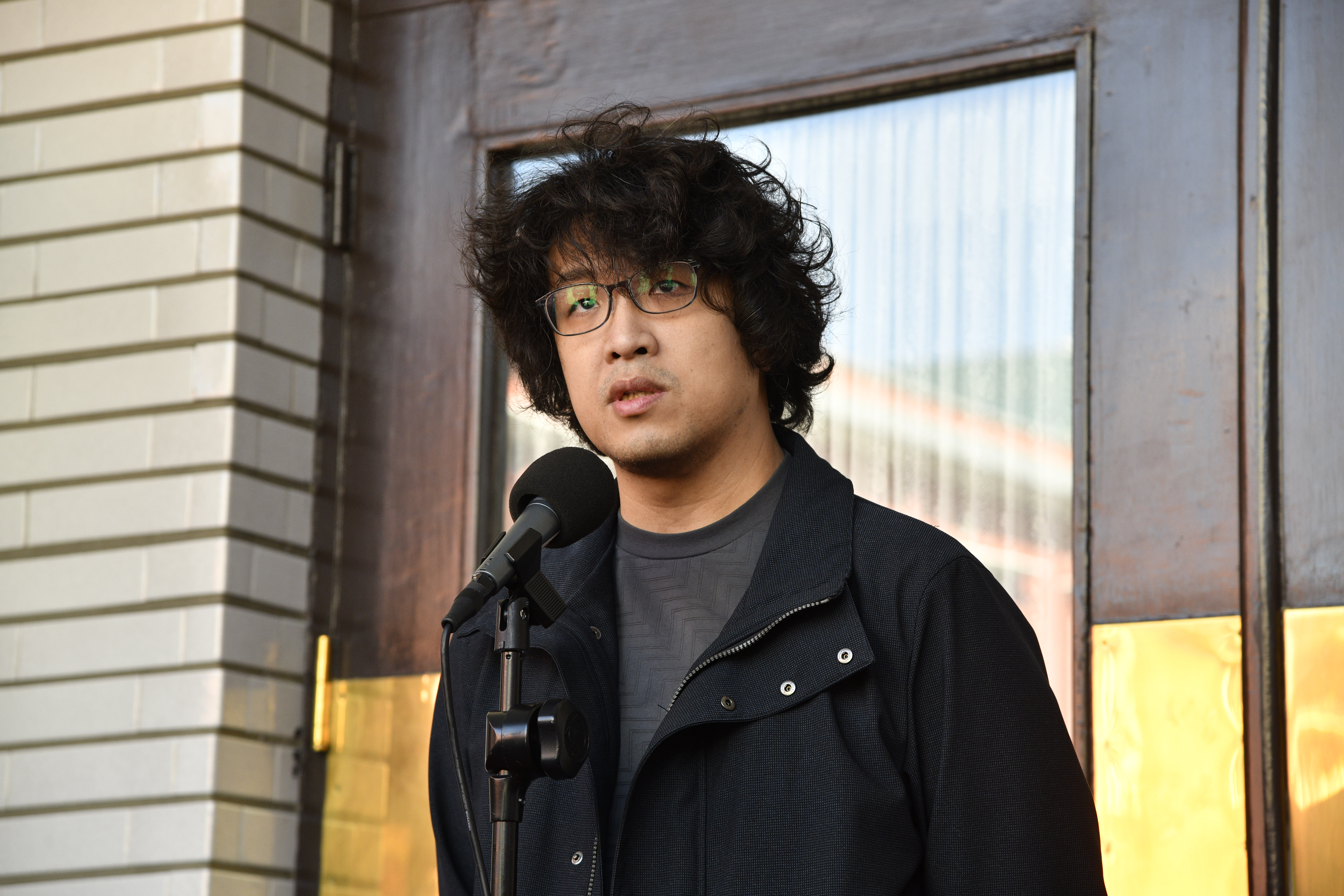 被藍營議員質疑和吳春城情況一樣應該比照請辭立委，沈伯洋列出3點回應反擊。（本刊資料照）