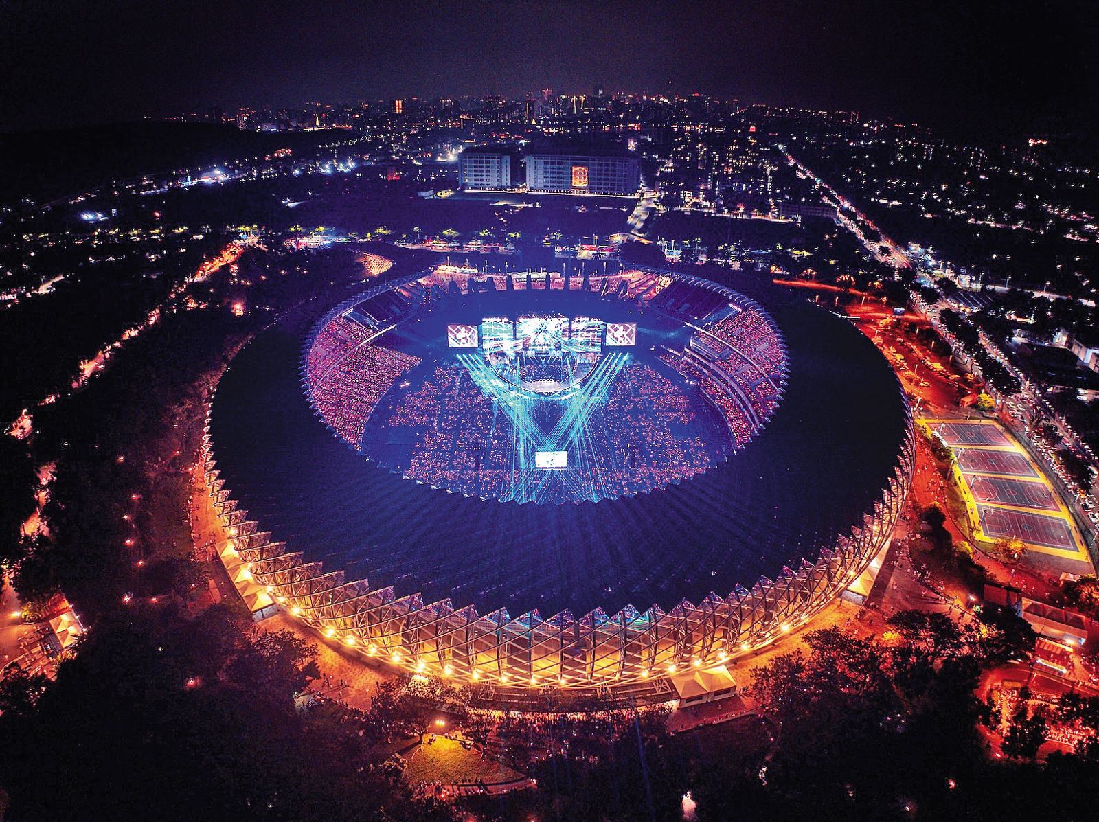 名家現場／高雄演唱會經濟的四大場館