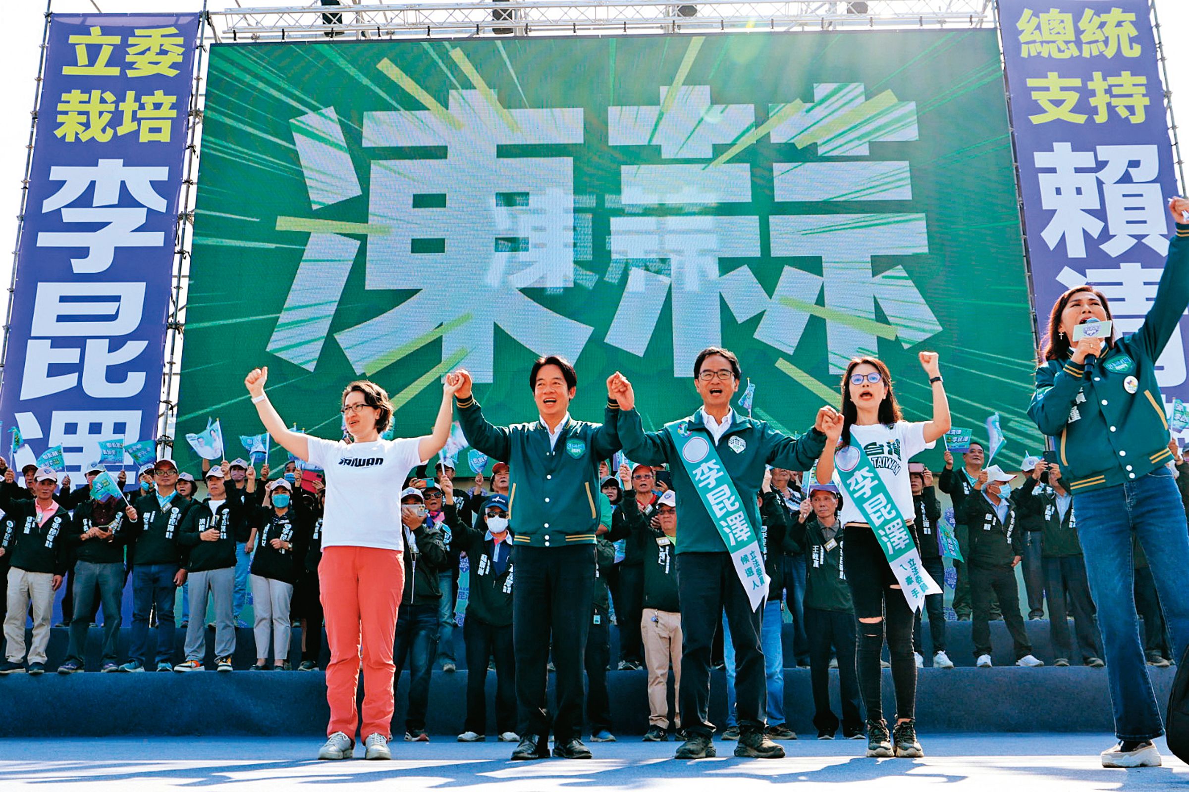 陳其邁誓言要讓賴蕭配在高雄過半,並衝破百萬票。(翻攝李昆澤臉書)