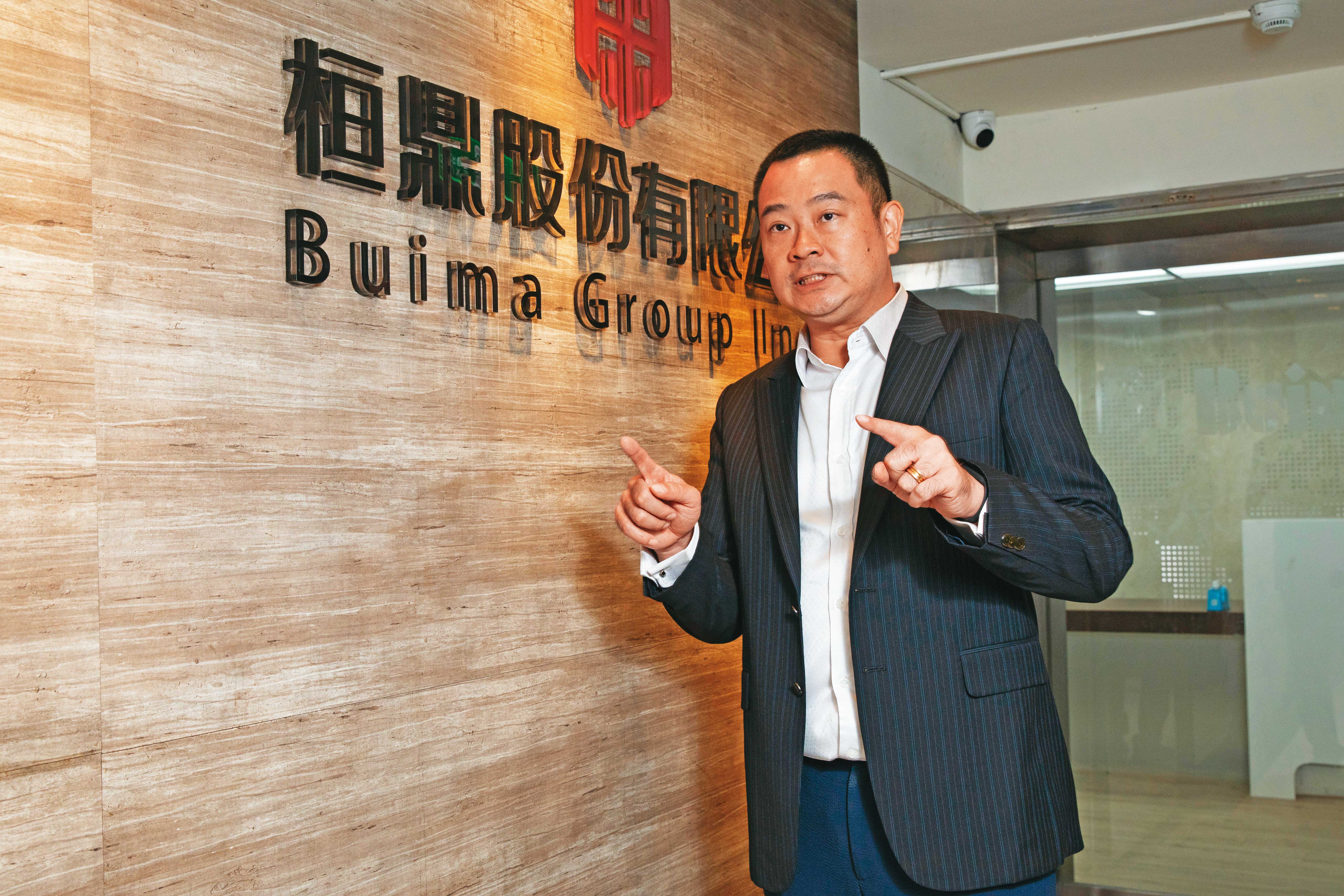 現任董事長莊宏偉痛批，前董座張建智不滿遭拔，將中國子公司崇佑股權變更為個人所有，根本是掏空公司的報復行為。