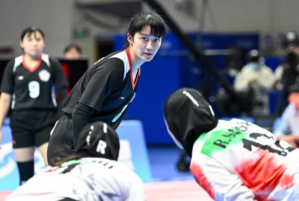 台灣女子代表隊挺進卡巴迪金牌戰，元老馮綉真（圖）在今天比賽中，一度被伊朗對手咬了一口，賽後她受訪直呼「嚇到想哭」。（中華奧會提供）