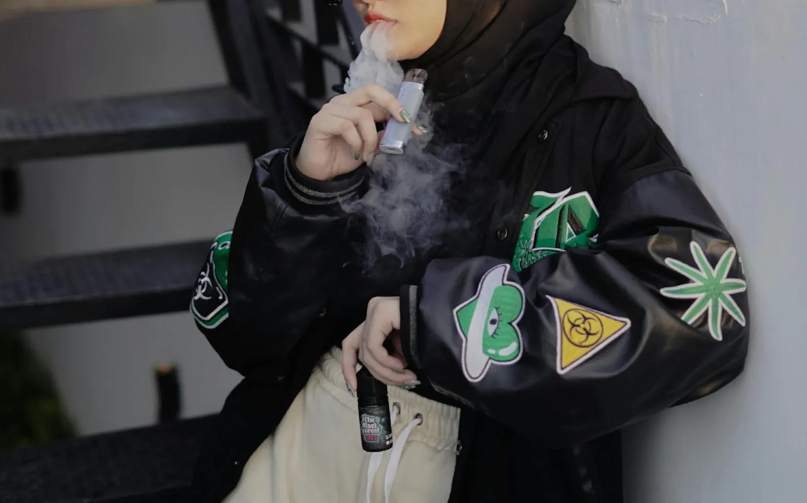 有警專學生在宿舍抽電子菸引起熱議。該圖僅為示意圖，非當事學生。（取自pexels）★《鏡週刊》關心您：抽菸有害身心健康