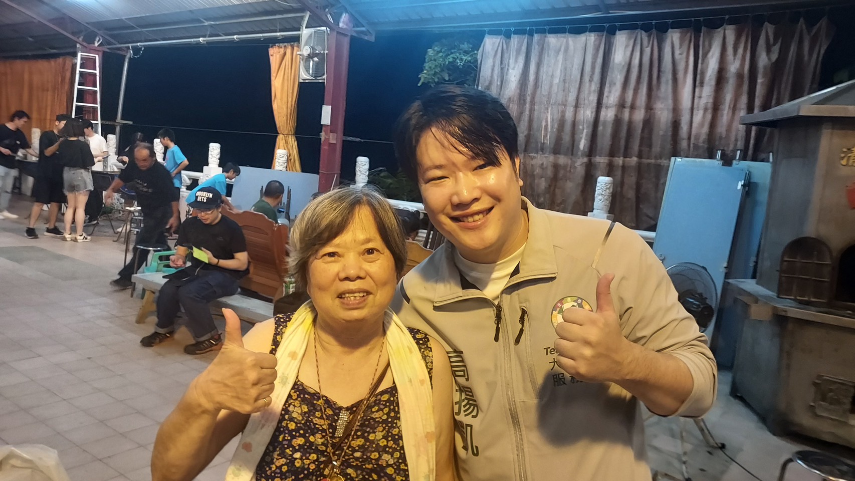 現任為新動力信賴之友會副秘書長高揚凱,從小就在大安、文山區長大,與在地攤販的相當熟悉。(高揚凱提供)