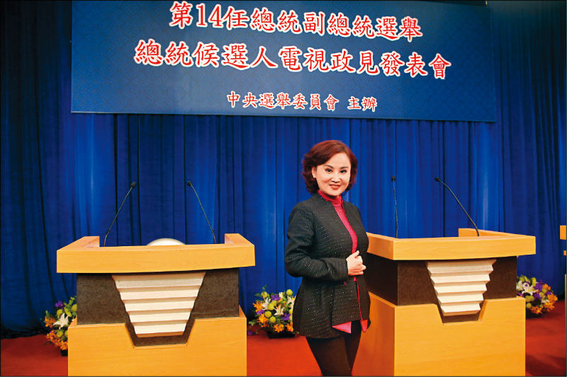 胡婉玲從消息公布到確定離開民視僅有半個月時間,有媒體人為她美言,基於她對新聞的熱忱、豐富經歷,有可能退而不休,甚至很快復出,勢必吸引多方挖角。(民視提供)