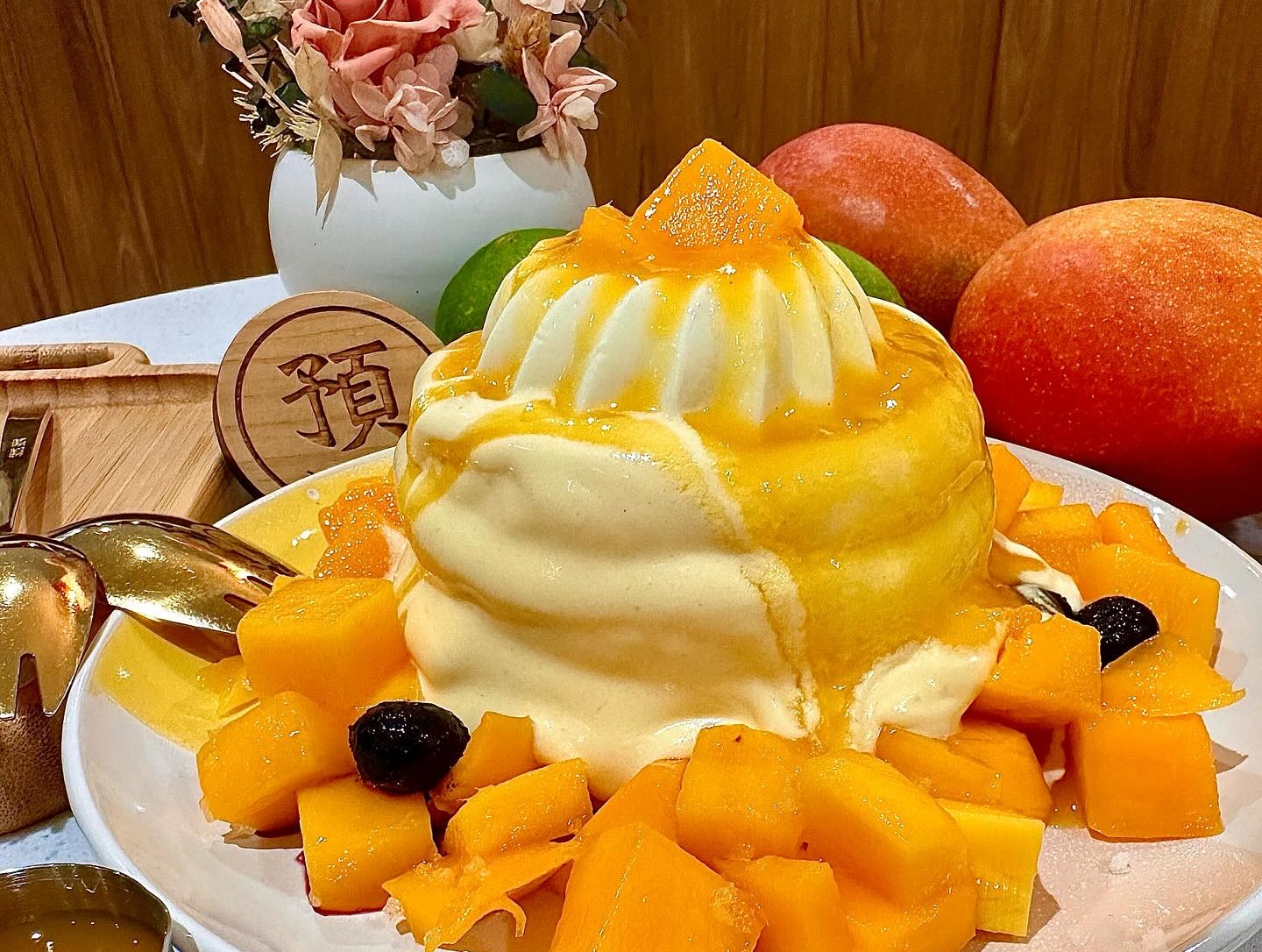 板橋舒芙蕾名店「拾梯甜日式舒芙蕾板橋莒光店」不堪租金調漲近70%,宣布月底將歇業。(翻攝自IG@take_teatime_b02)