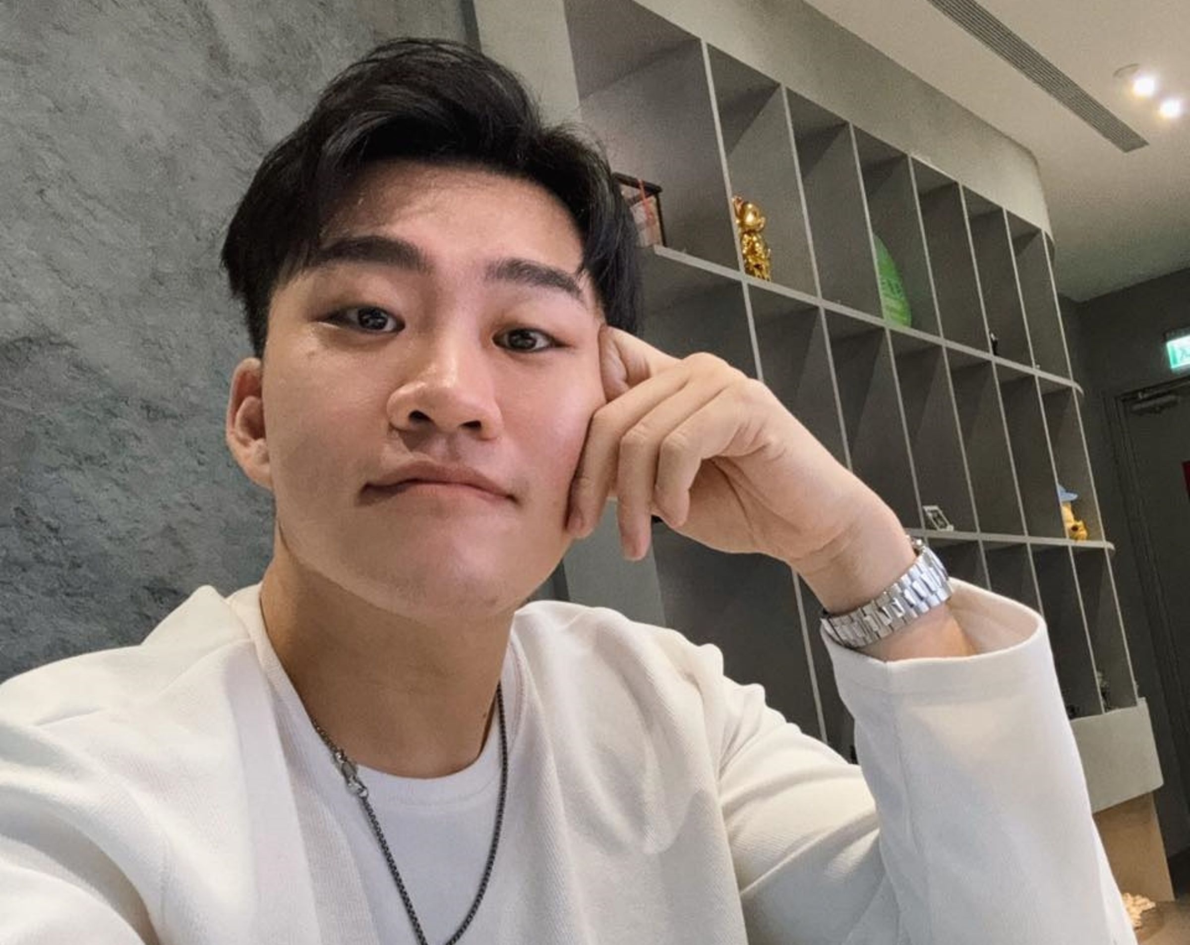 Joeman開心在社群發文分享心路歷程,並稱自己是「台積電純愛戰士」。(翻攝自Joeman臉書)