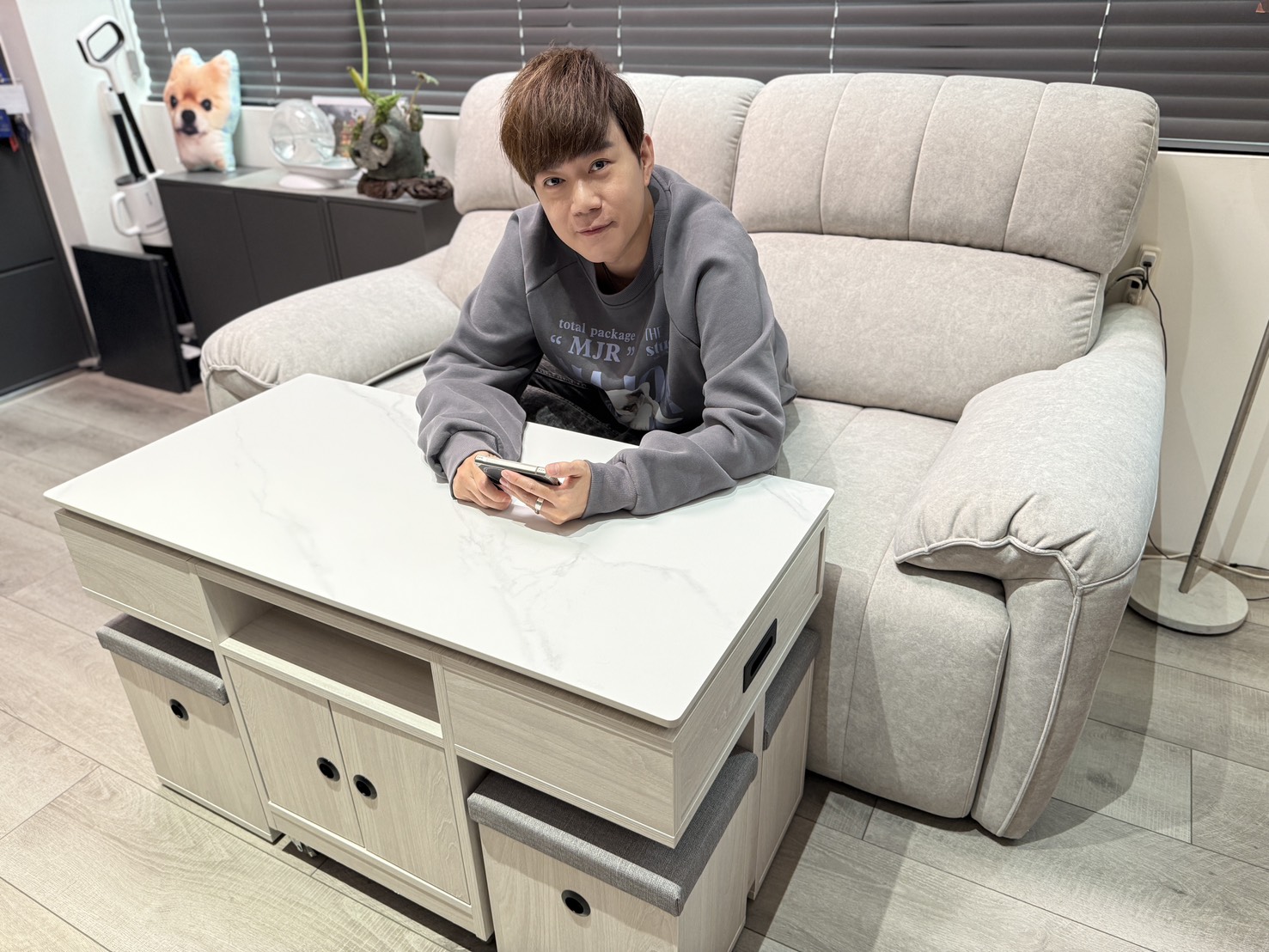 李岳一度每個月要繳8萬元保費，還身兼房貸壓力，卻弄不清楚理賠額度。（李岳提供）