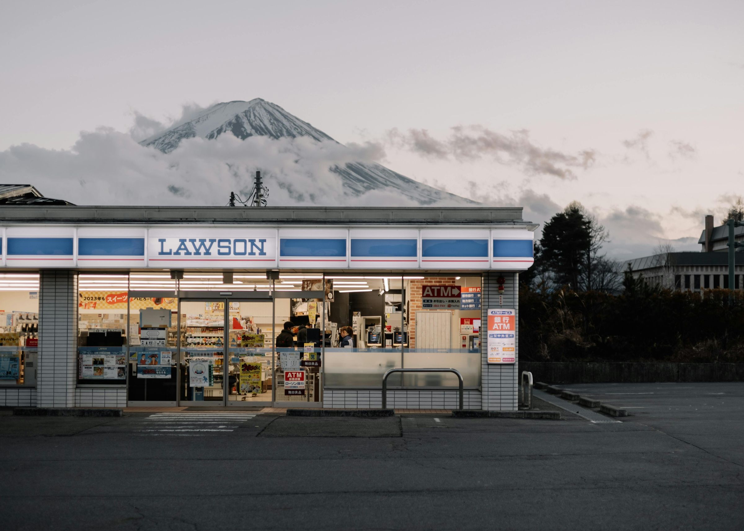 日本大型連鎖便利商店「羅森（LAWSON）」首度導入自動炒菜機器人。非當事店家（取自Pexels）