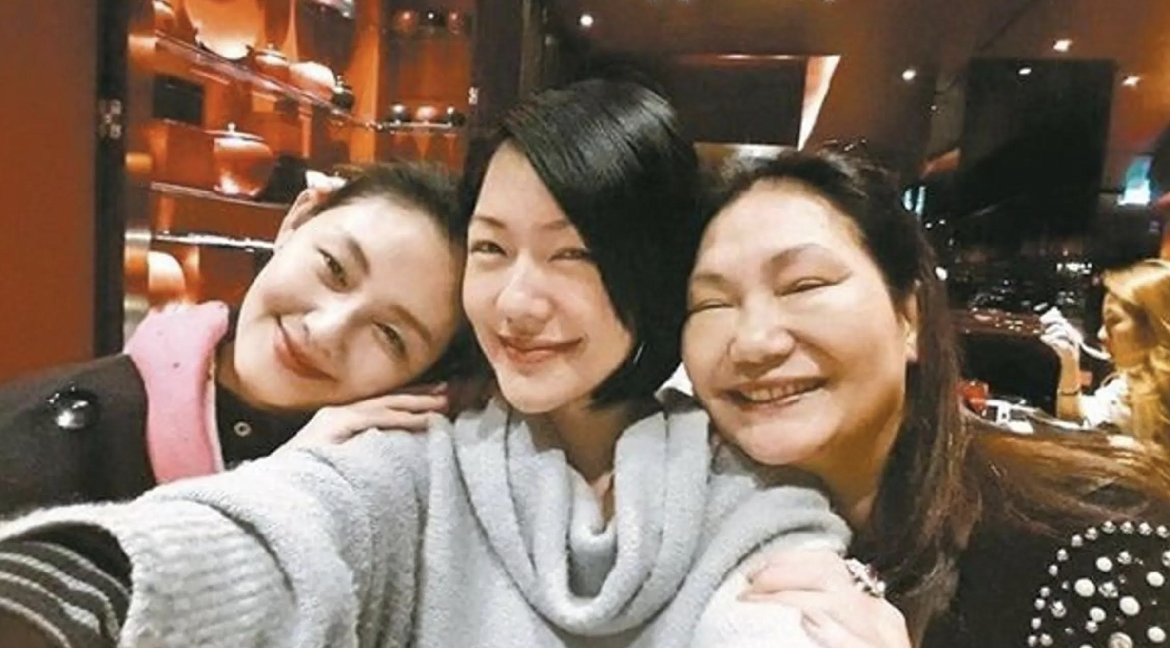 大S驟逝S媽難掩喪女之痛,連續一個月內13次發文。(翻攝自臉書)