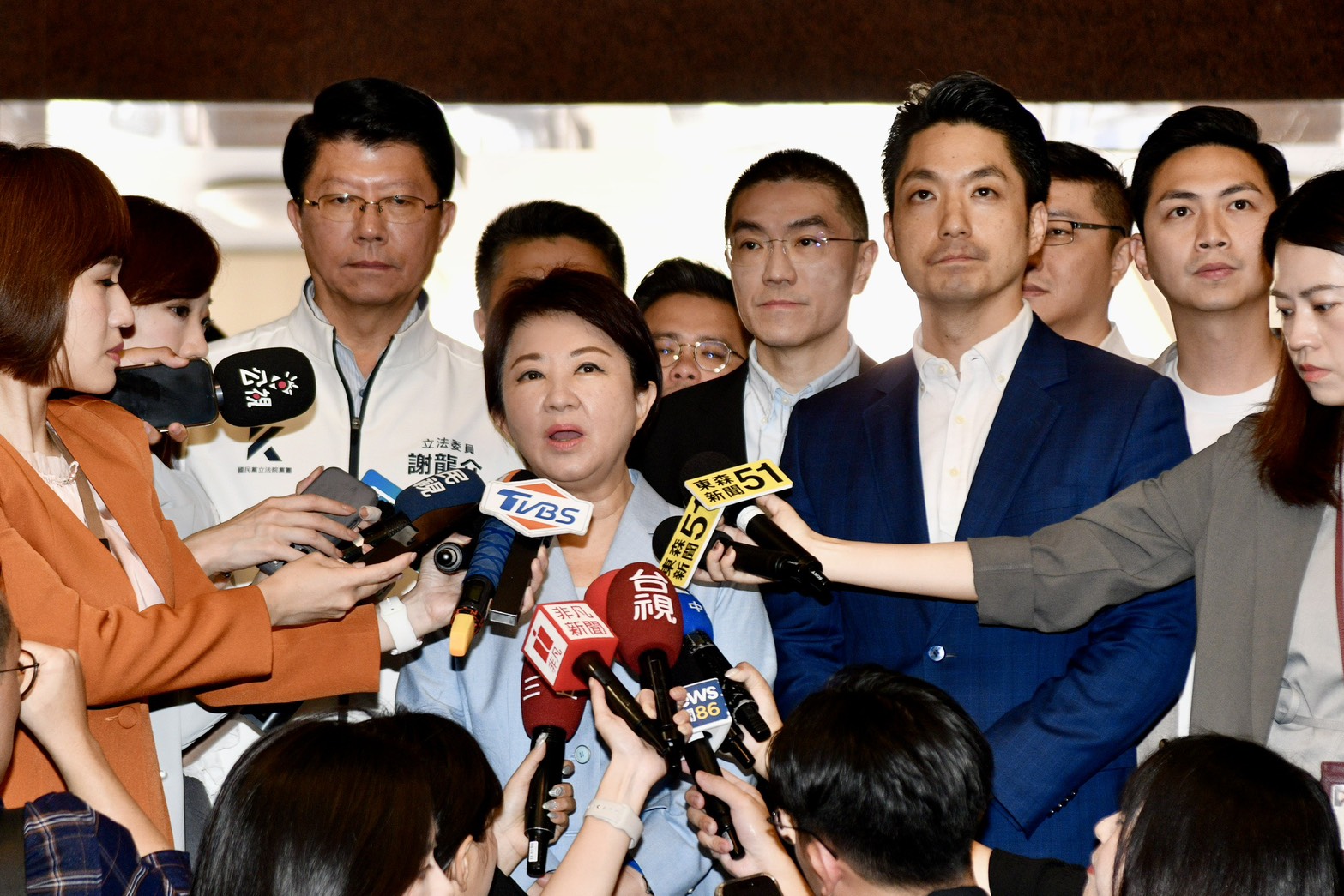 盧秀燕今日勉勵蔣萬安,稱民調只是參考,候選人還是要對自己有信心,不要輕易放棄。(資料照;鏡報李智為)