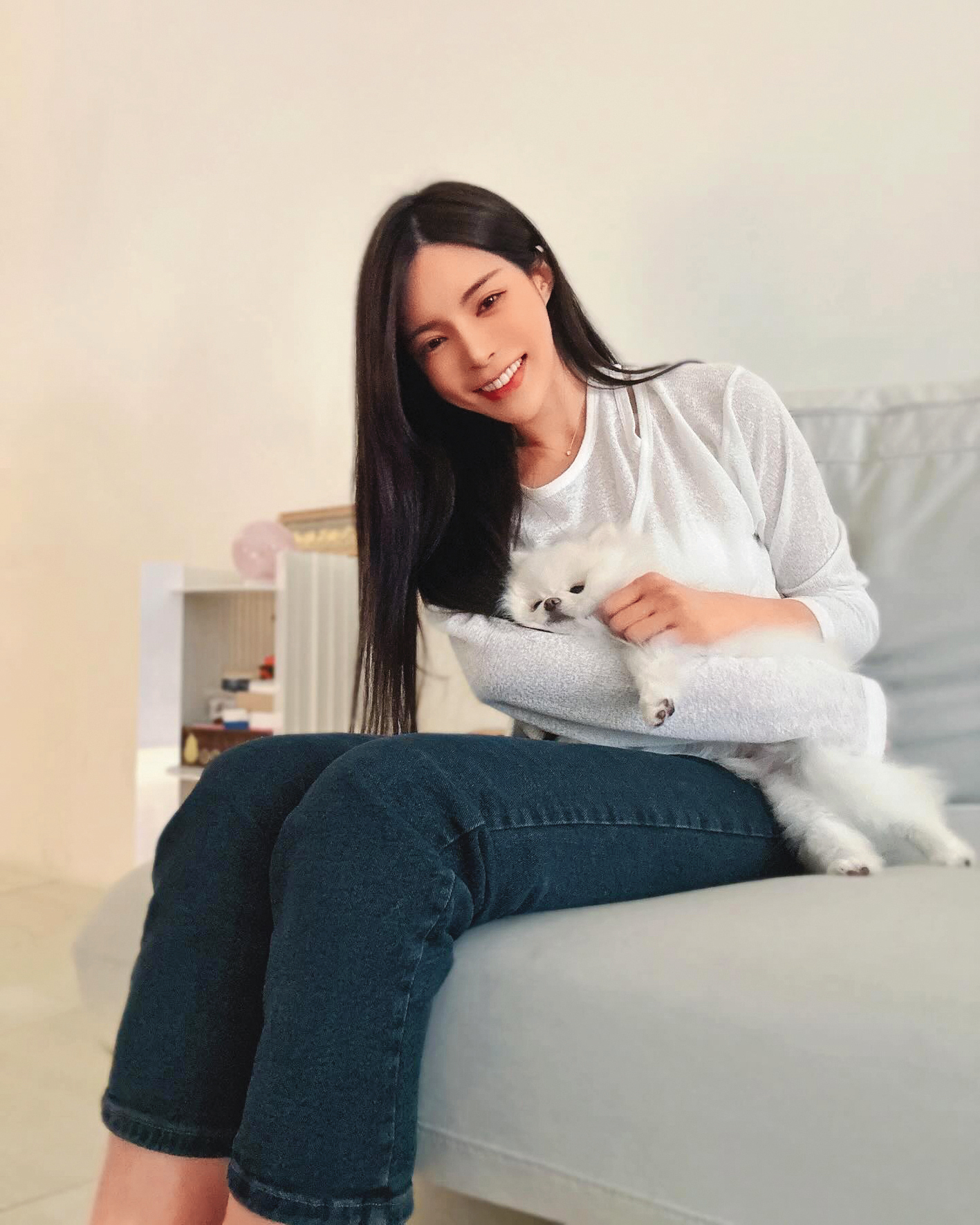 直播主沐軒正是王大陸一貫喜愛的皮膚白皙長髮妹類型，尤其她身材也很辣，更是王大陸的菜。（翻攝自闕沐軒IG）