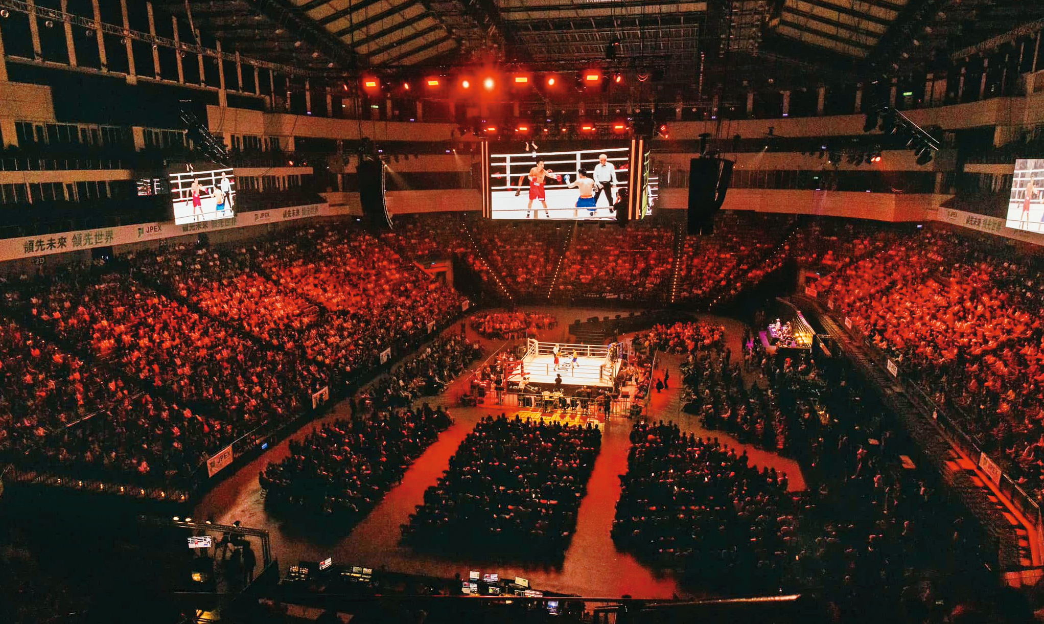 《拳上》以網紅卡司為賣點，去年在台北小巨蛋吸引約11,500名觀眾進場。（鍇睿國際提供）