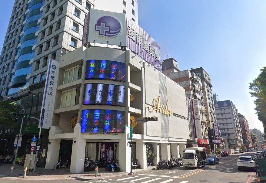 愛爾麗台中文心店被搜出監視器但已經沒有畫面，工程師坦言接到指令拆除設備。（翻攝自Google Maps）