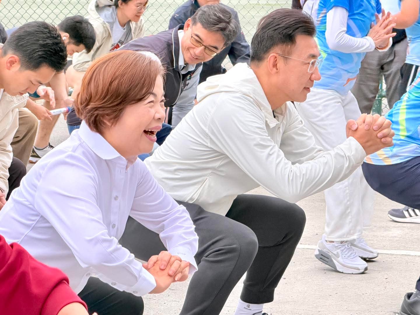 立法院副院長江啟臣與立委楊瓊瓔競逐台中市長提名,民調時程多次延後引爭議。(翻攝楊瓊瓔臉書)