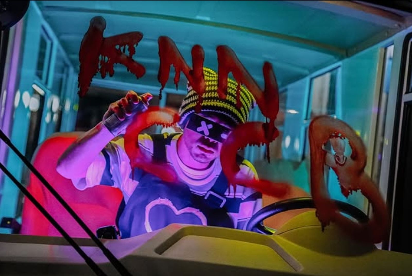 「皮開肉綻還得上藥再打」黃明志恐遭行刑! 他親揭星馬鞭刑「X型綁法」殘酷細節