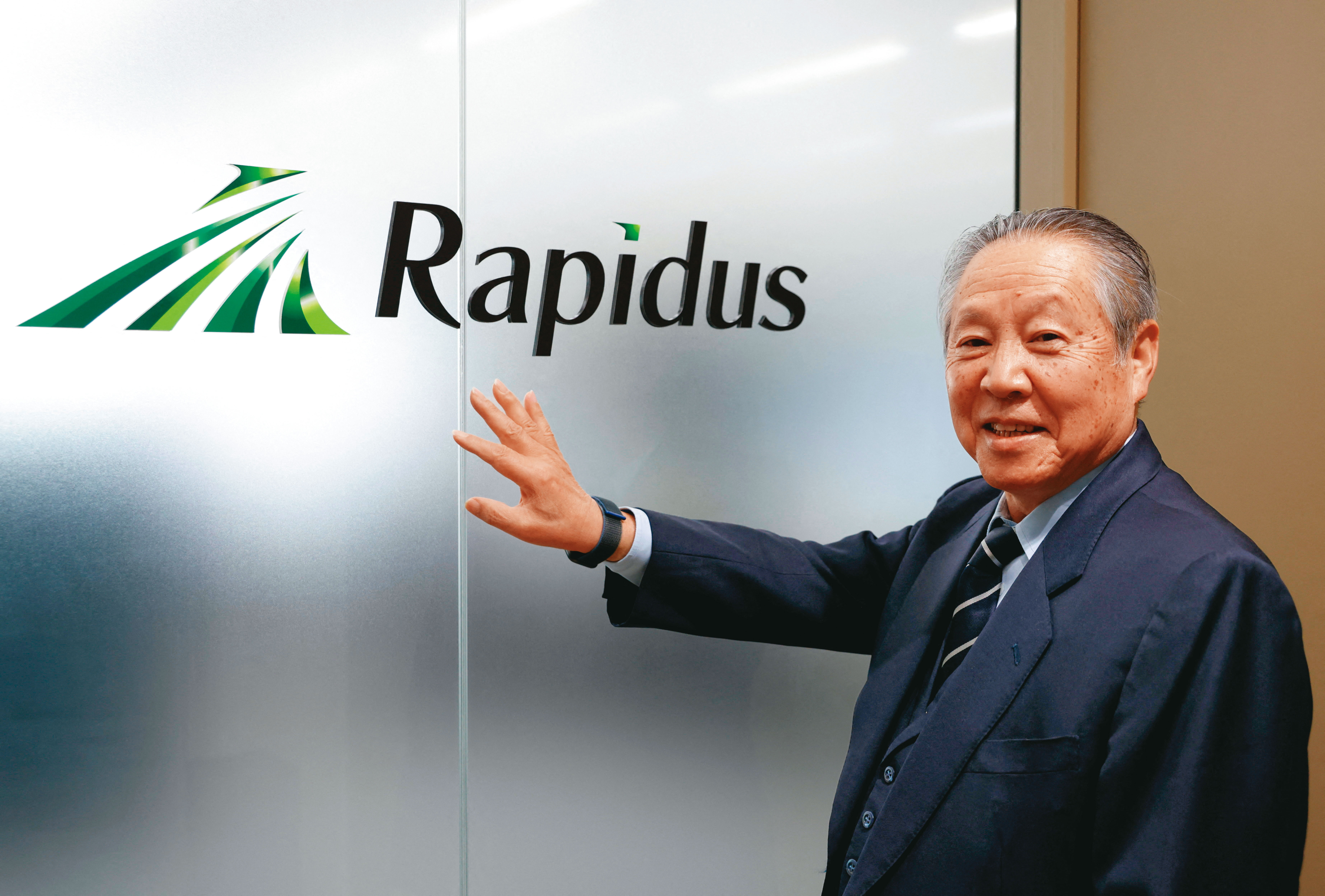 日本政府希望擺脫對台積電的過度依賴問題，編列預算全力支持Rapidus投入2奈米。圖為Rapidus會長東哲郎。（達志影像）