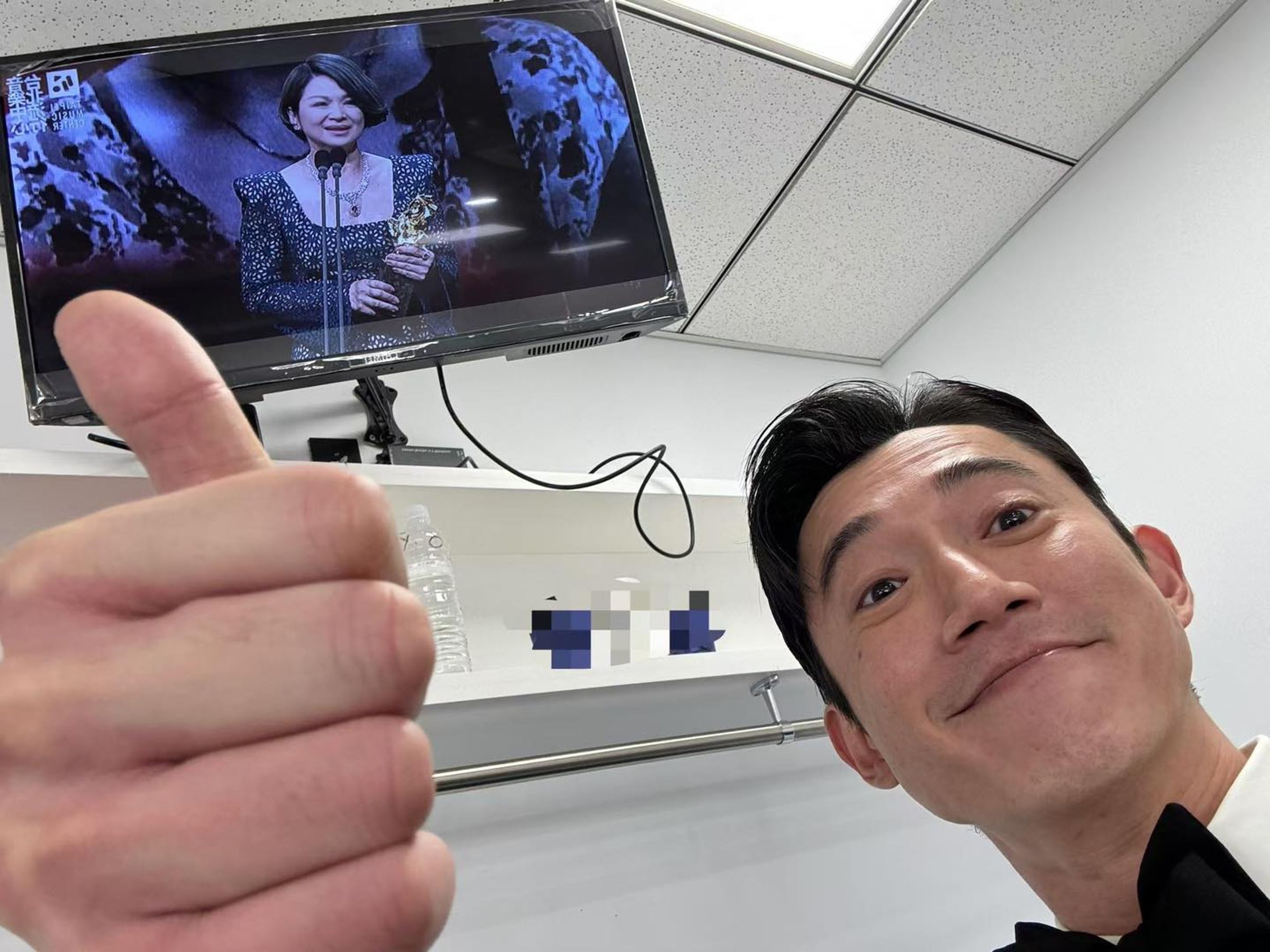吳慷仁低調參加金馬,不走紅毯也不參加慶功宴,事後在臉書發文分享心情。(翻攝自吳慷仁臉書)
