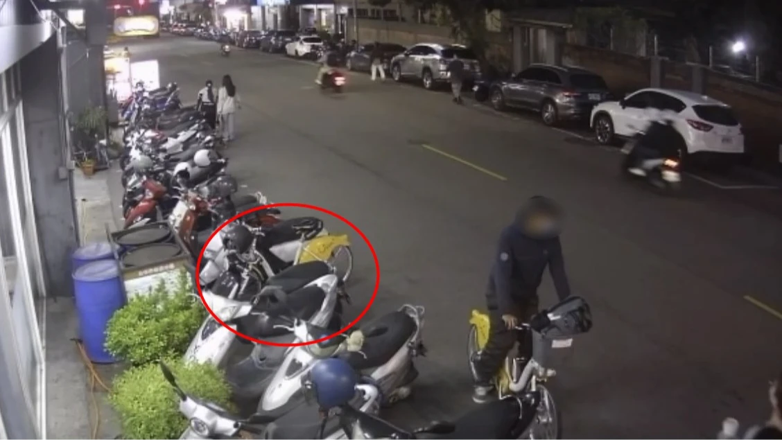 一名男子貪圖租金，調包共享單車並使用長達27小時，警方循線查獲並依侵占罪送辦。（翻攝畫面）