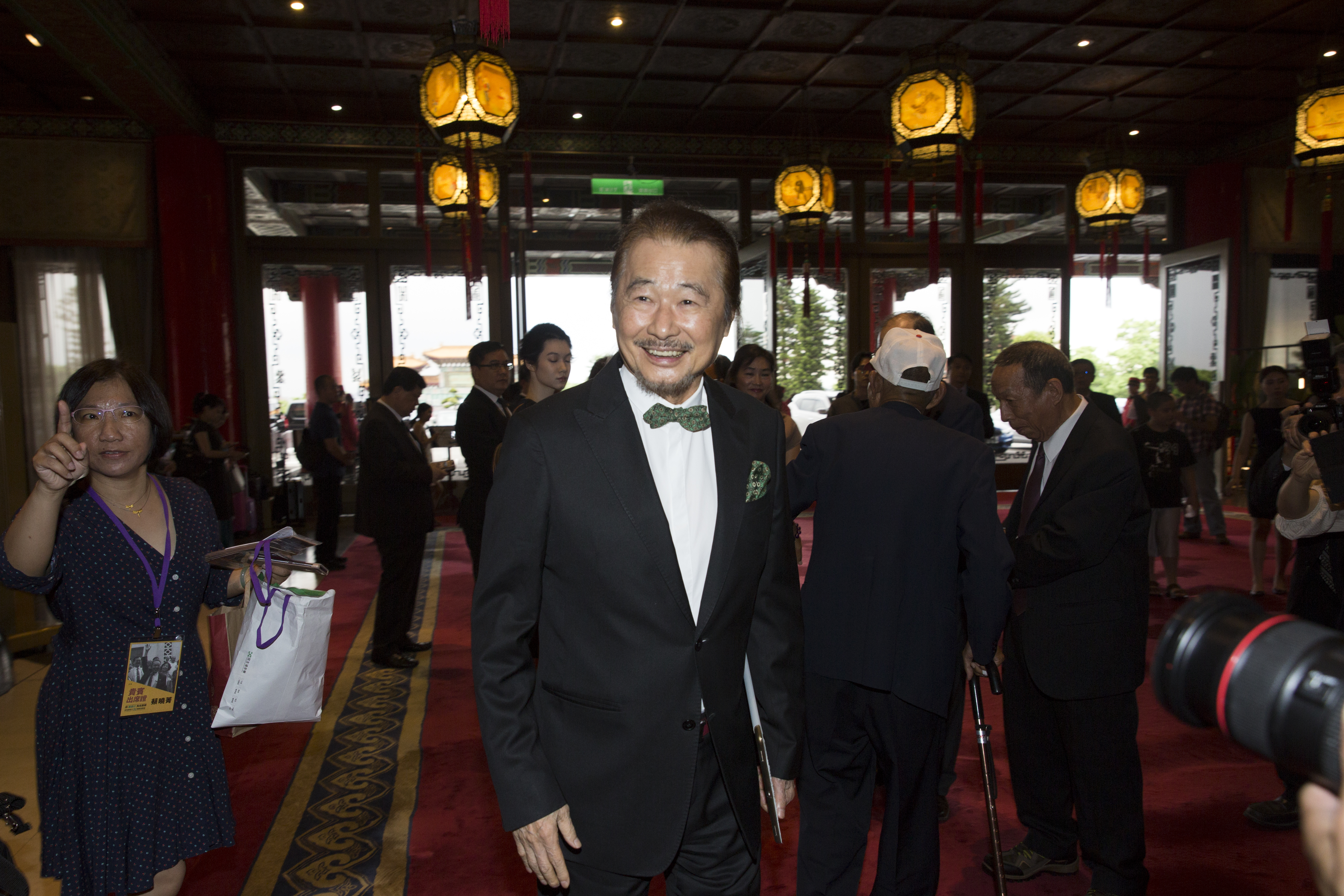 民進黨前主席施明德今晨病逝台北榮總，兩位女兒透過父親臉書發文，表示父親一生所捍衛的精神和價值，將不斷在世間誕生茁壯。（本刊資料照）