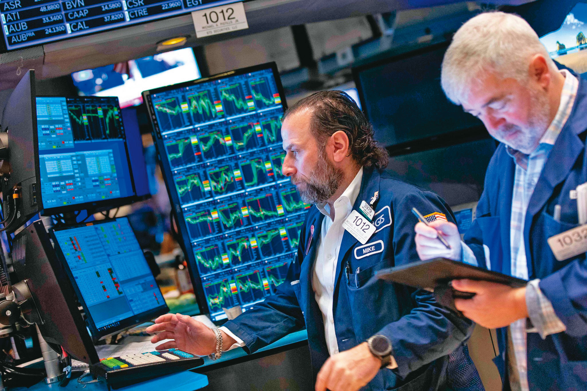 聯準會是偽裝成老鷹的鴿子，目的不是打壓股市，而是避免股市泡沫，讓美股多頭走得更長、更穩。（翻攝NYSE臉書）