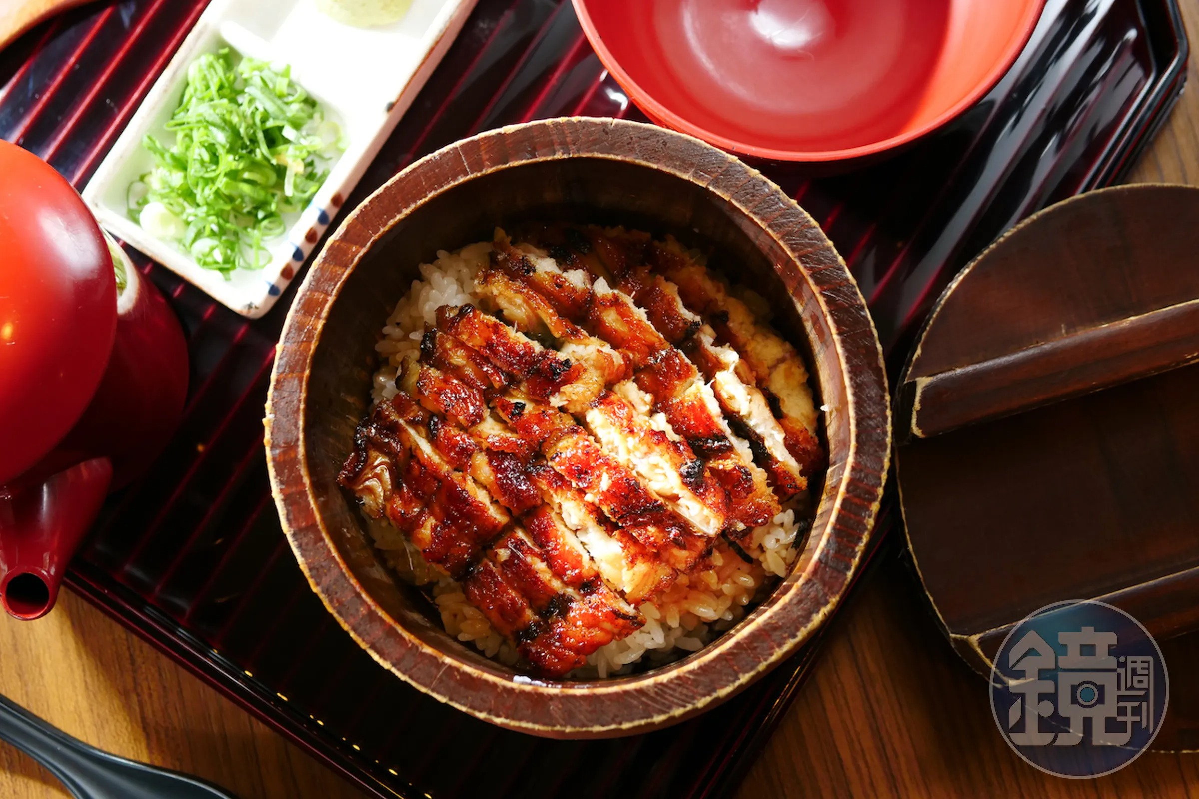 日本人把鰻魚跟土用丑日連結，讓特色美食也有了節令意義。（圖為小倉屋鰻魚飯，劉耀勻攝）