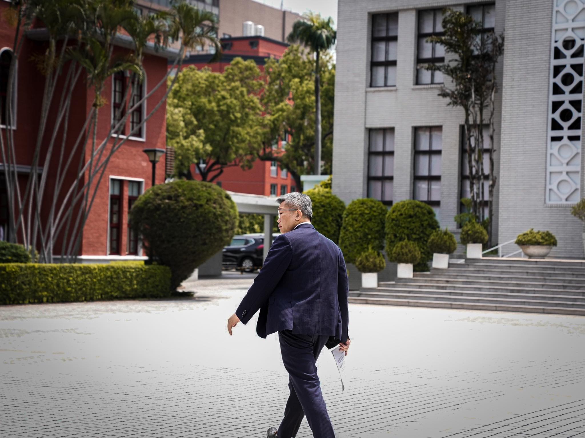 面對黨內勸進，蔡其昌宣布登記參選民進黨立院黨團總召，強碰現任總召柯建銘。（翻攝蔡其昌臉書）