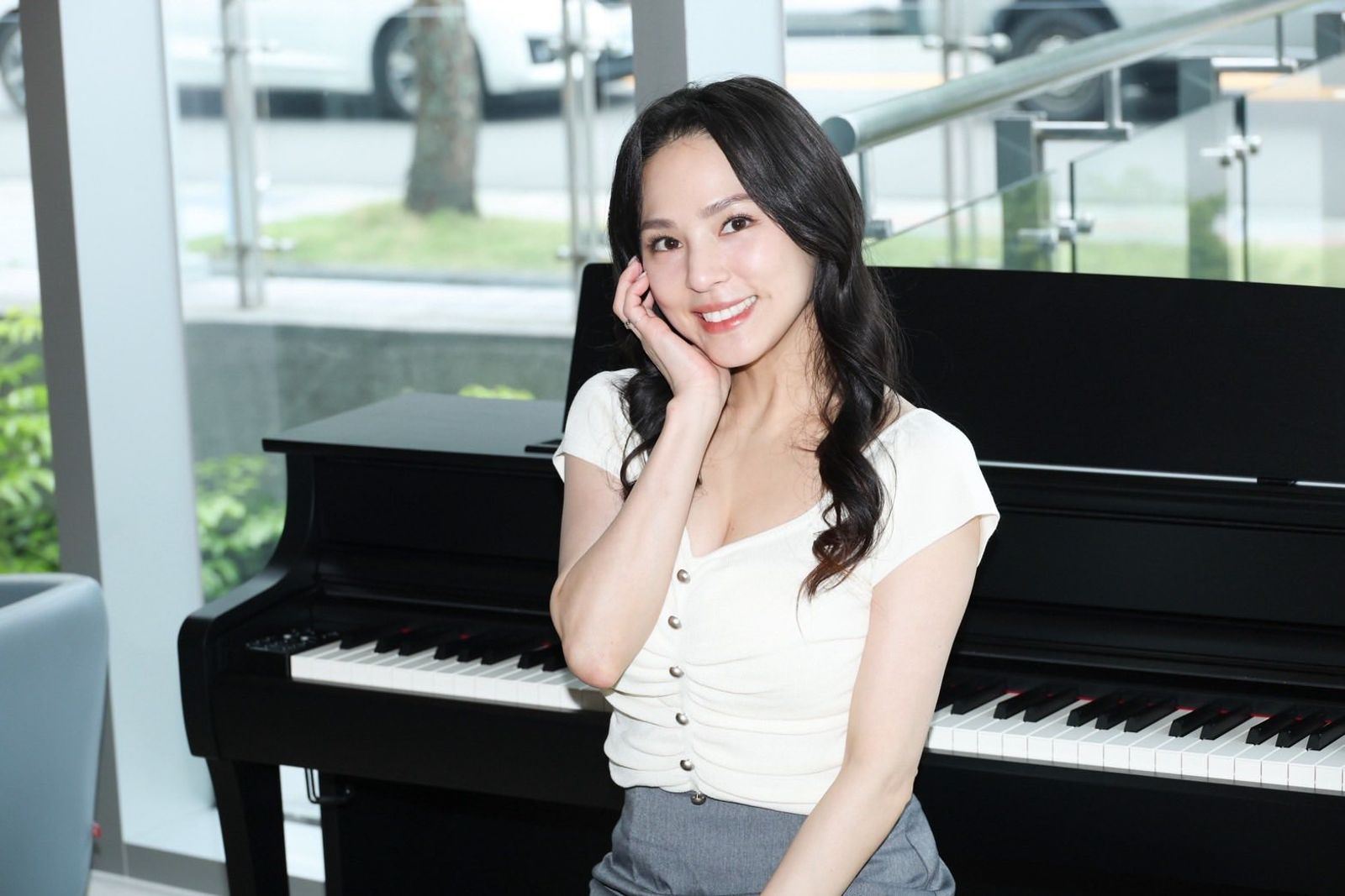 熊熊曾花50萬賣明星二手衣。（翻攝臉書）