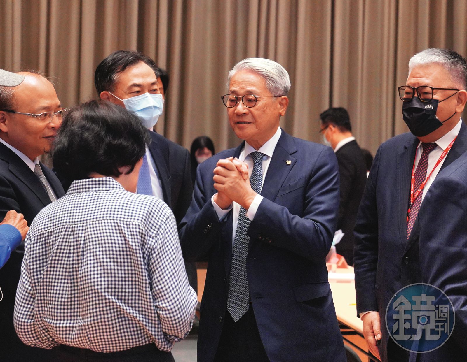 【吳東亮全面開戰3】吳東亮數度接觸吳東進碰壁　為新新併鬧分裂揭第三代態度