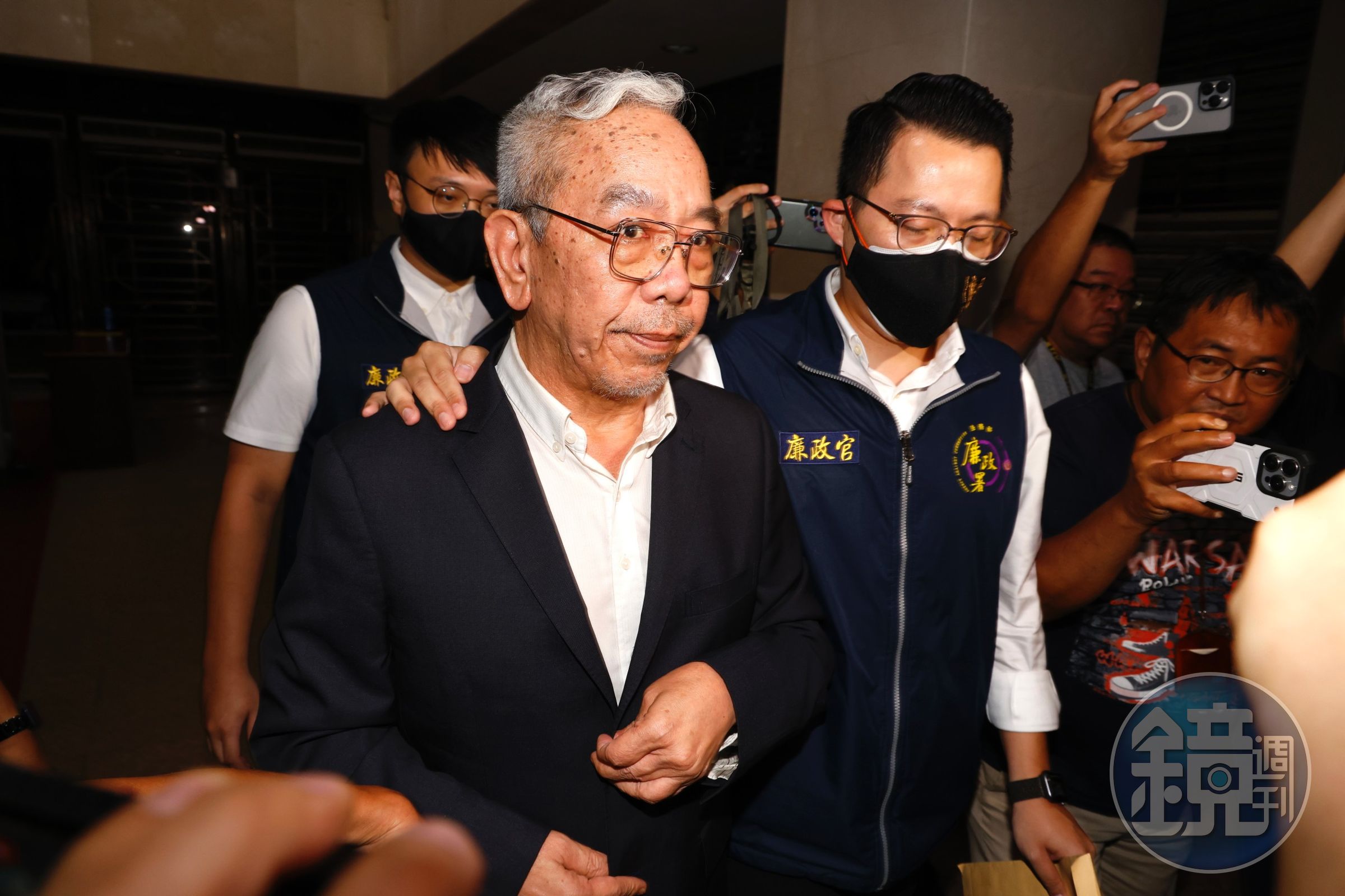  應曉薇辦公室執行長王尊侃晚間也被移送北檢複訊。