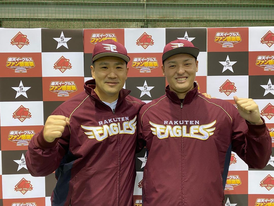 安樂智大（右）被爆出誇張的霸凌行為，據悉陣中老大哥田中將大（左）是助長他惡劣行徑的後盾。（翻攝自IG@tomohiro1104）