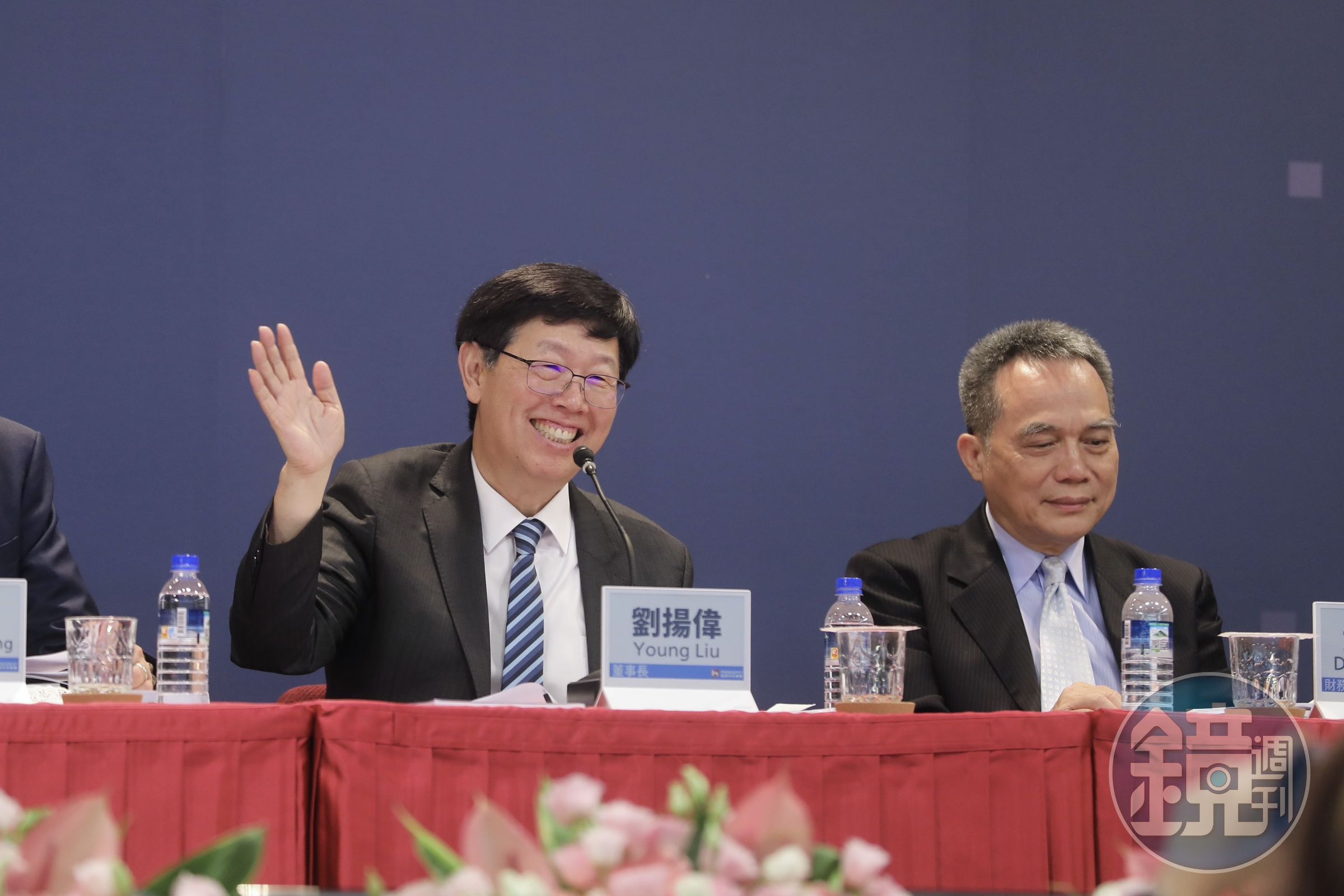 鴻海董事長劉揚偉感謝股東支持，並強調現在鴻海是台灣「唯三」擁有百萬股東支持的股票。