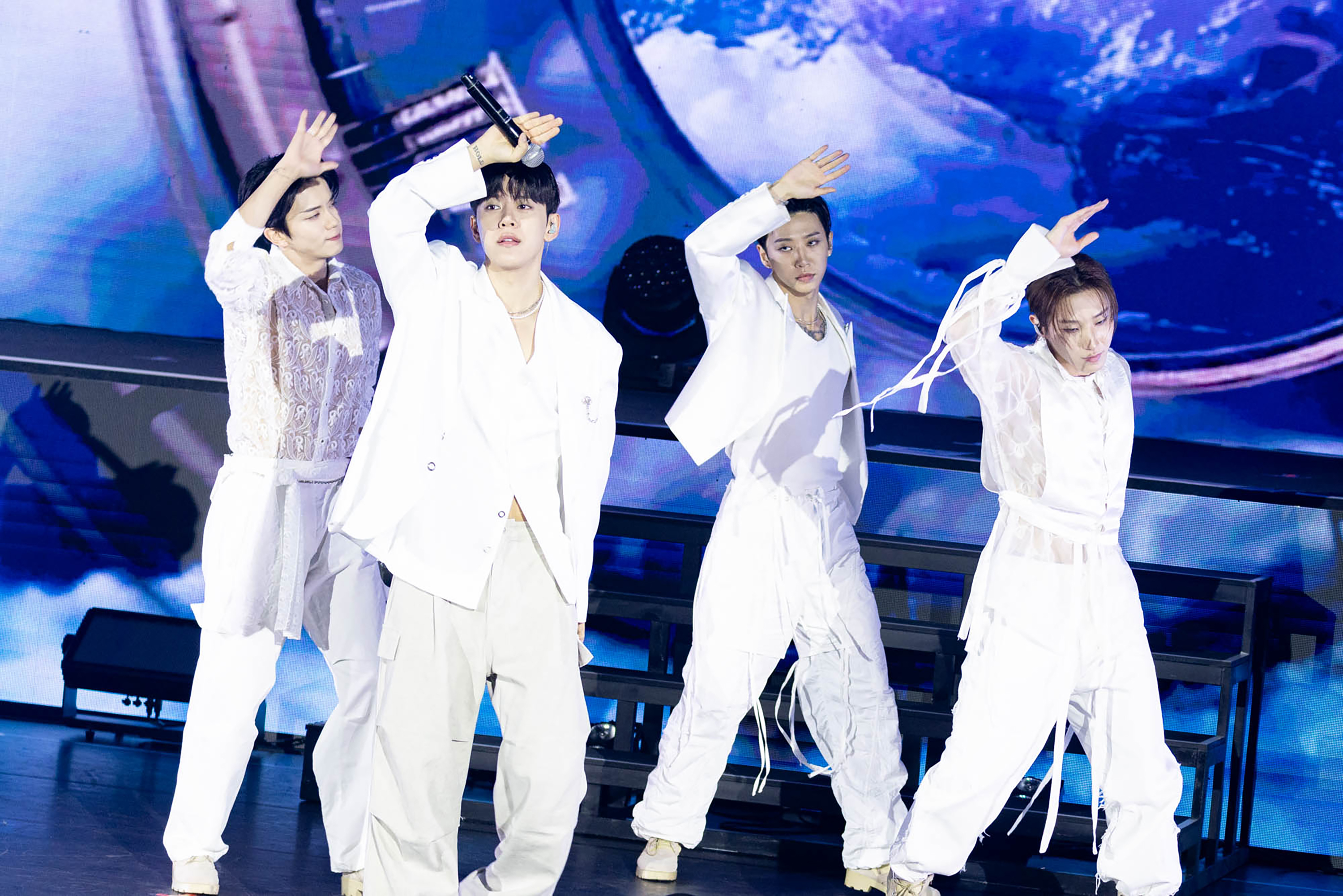 B.A.P帶來一首首經典夯曲，舞蹈與開麥實力過人。（讀者提供）