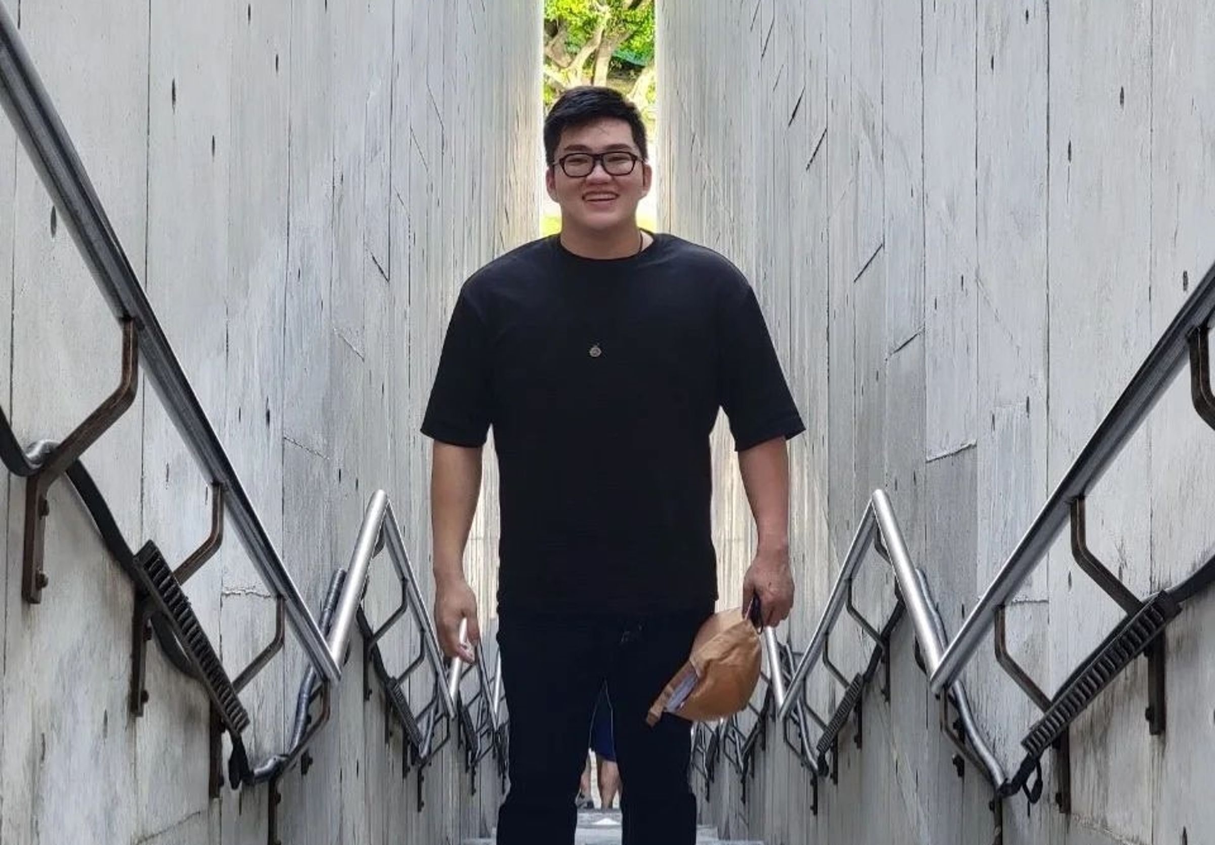 Joeman涉嫌持有大麻被抓,導致人設大翻車,引發外界熱議。(翻攝自Joeman臉書)