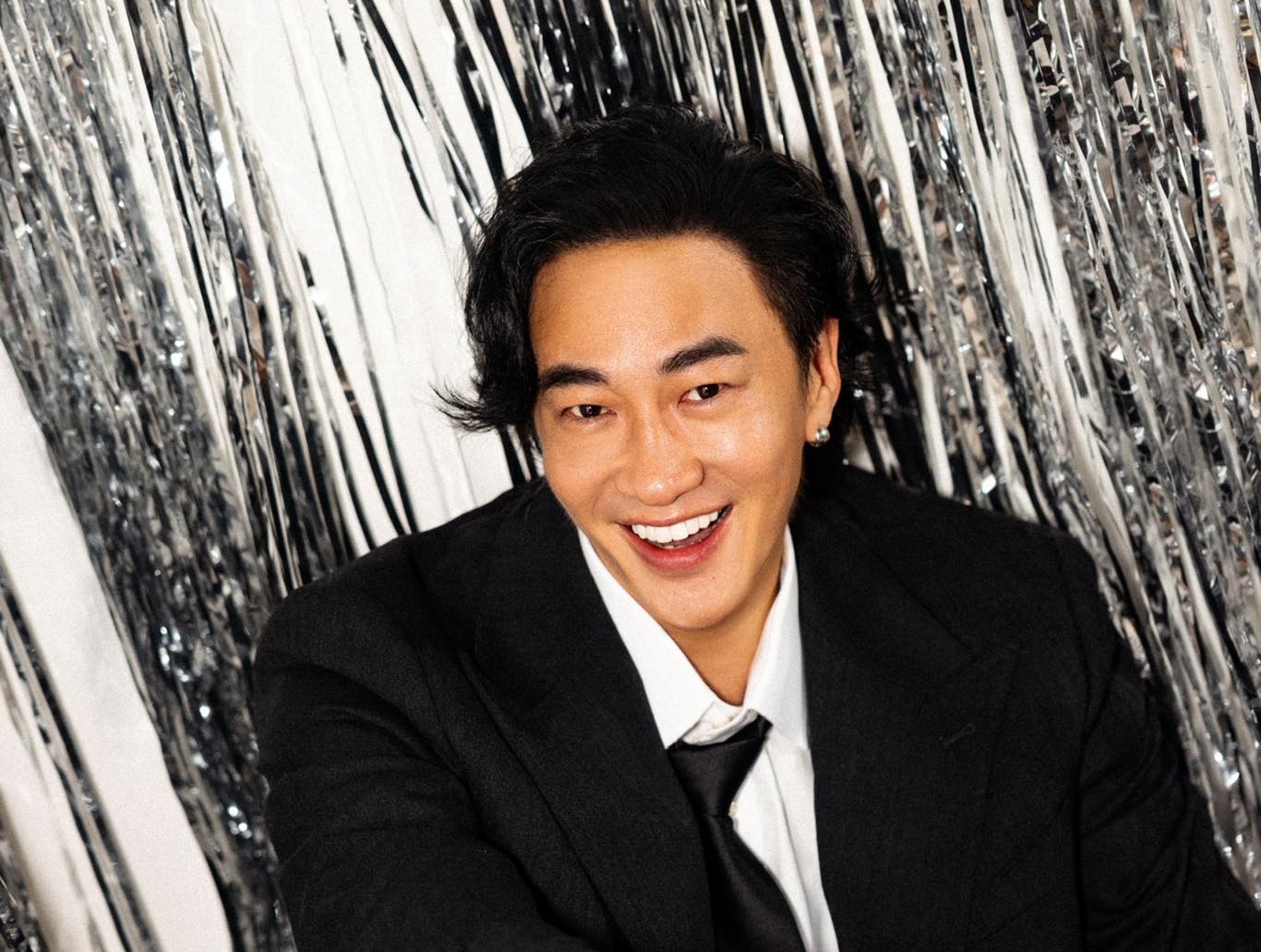 何潤東剛入行時遇到恐怖導演拿他當出氣筒。（翻攝自何潤東臉書）