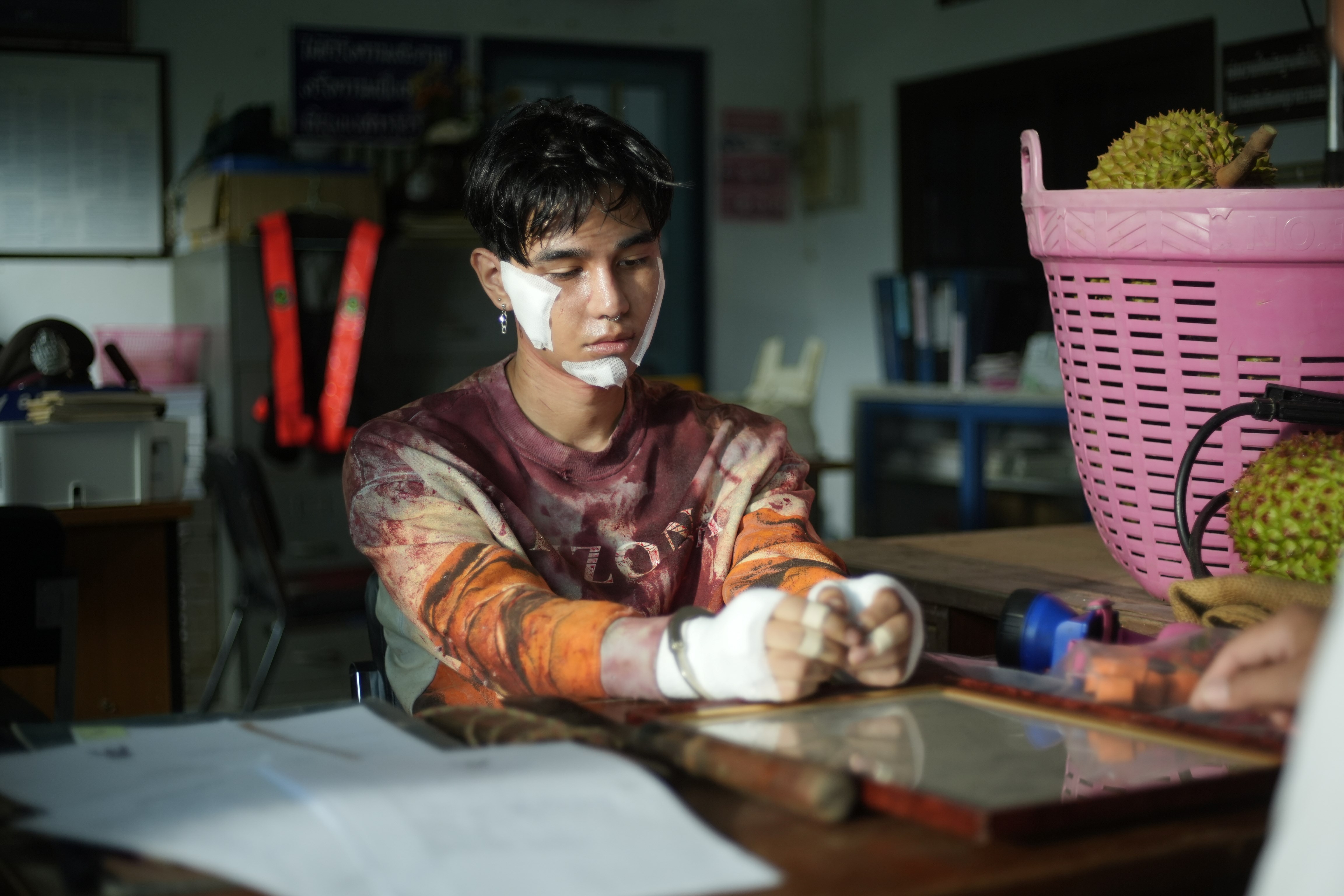 男主角羅杰夫透露為戲遭榴槤砸傷。（Catchplay提供）