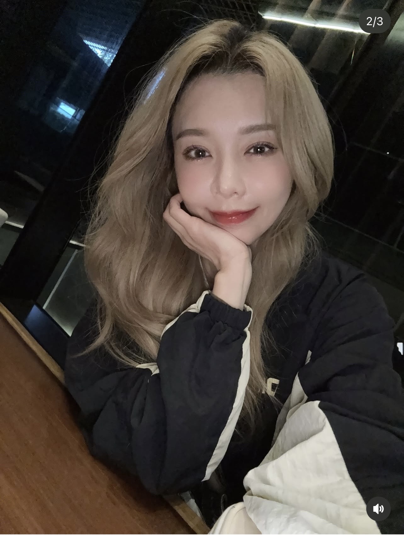 Yuri多次被拍到與身價千億企業小開Steven互動親密,但至今不認戀情。(翻攝自Yuri臉書)