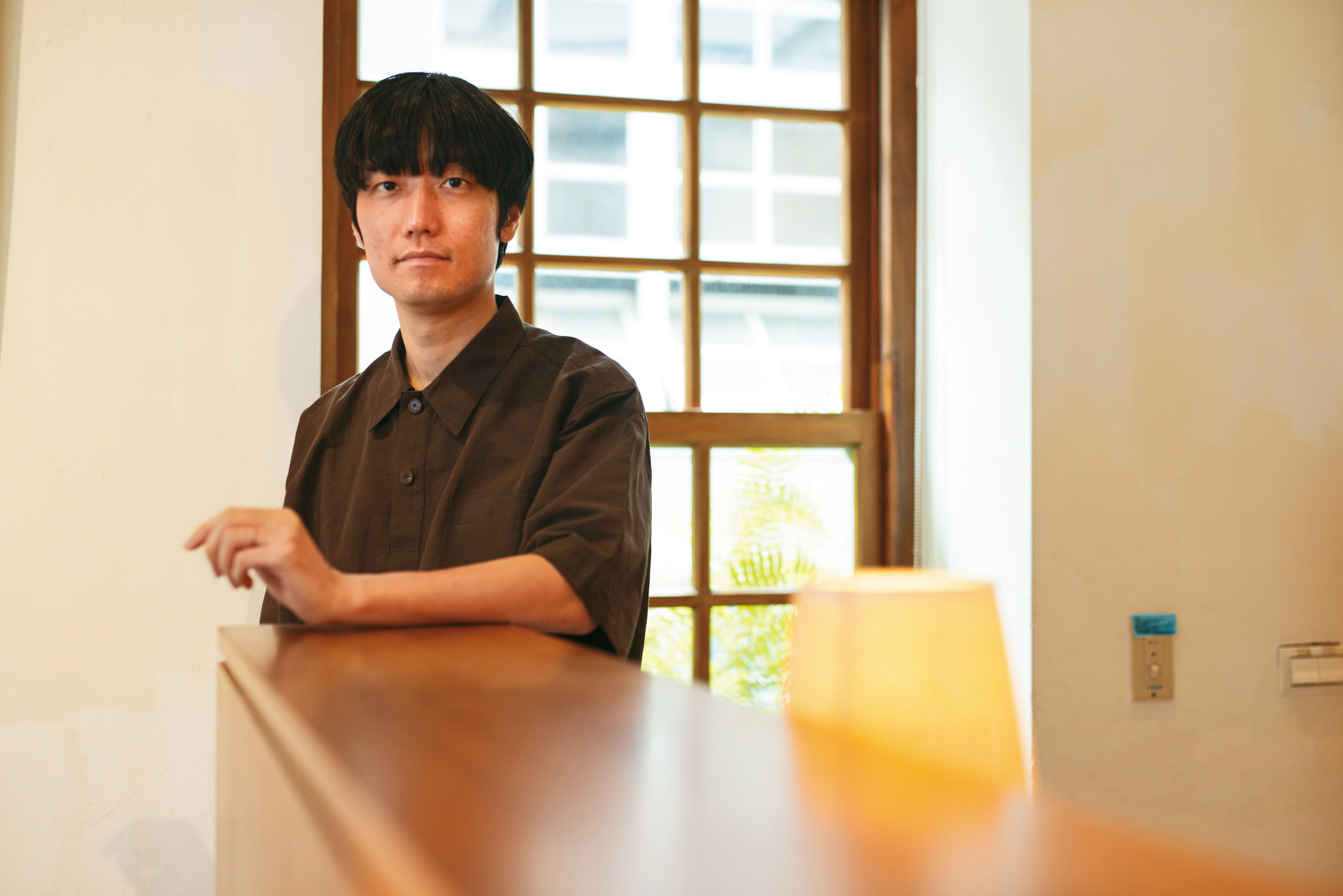 奧山由之不考量作品的市場性，以相對純粹、近似學生製作的方式完成首部劇情長片。