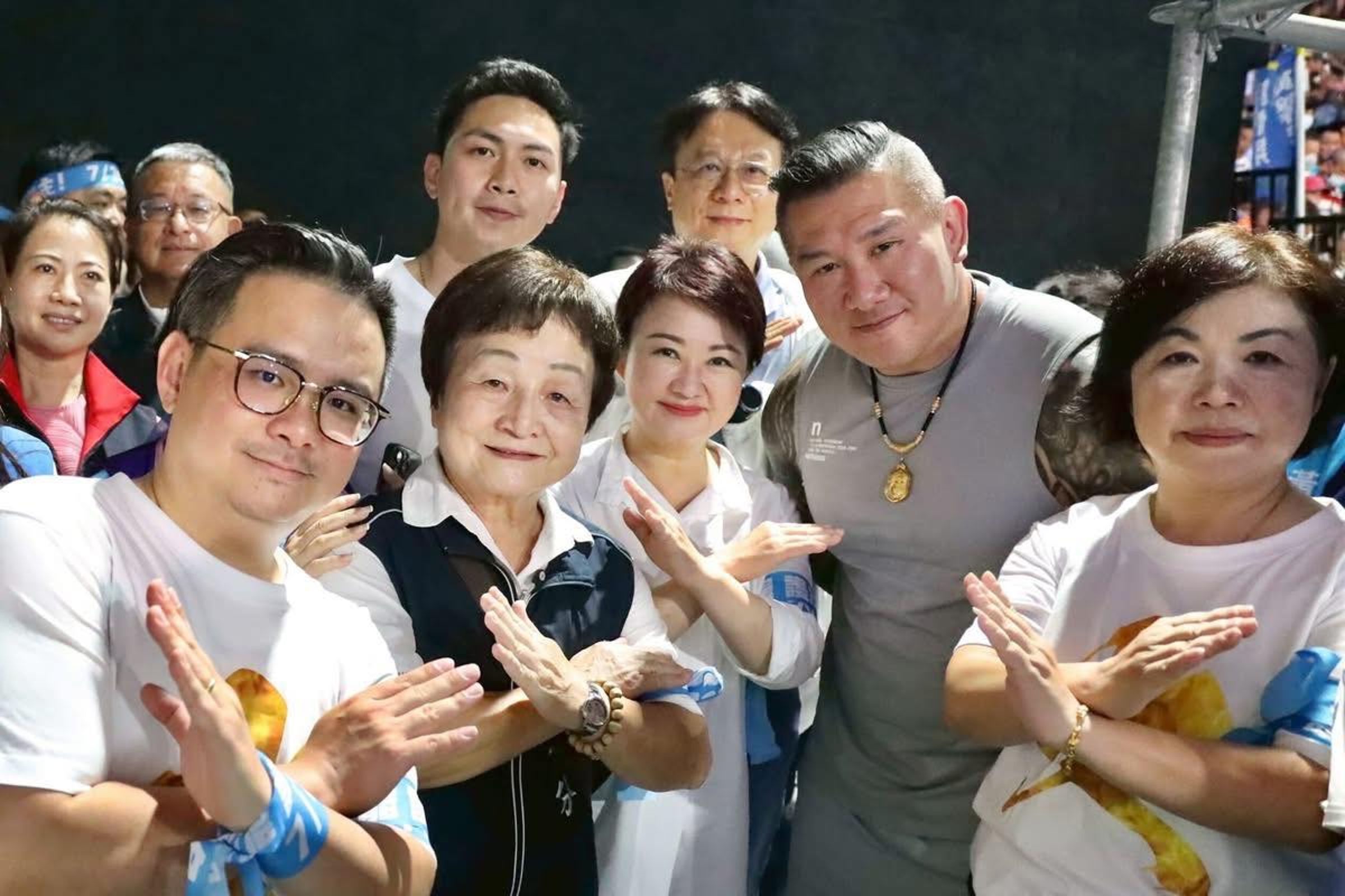 館長也出席力挺藍營反罷晚會。(翻攝廖偉翔臉書)