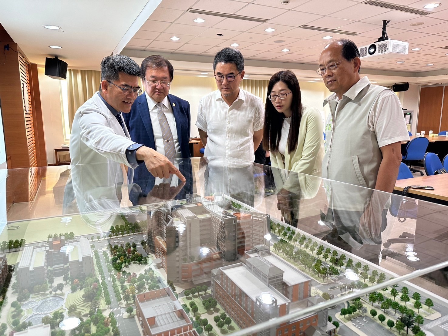 台大雲林分院及虎尾院區今升格為「準醫學中心」。