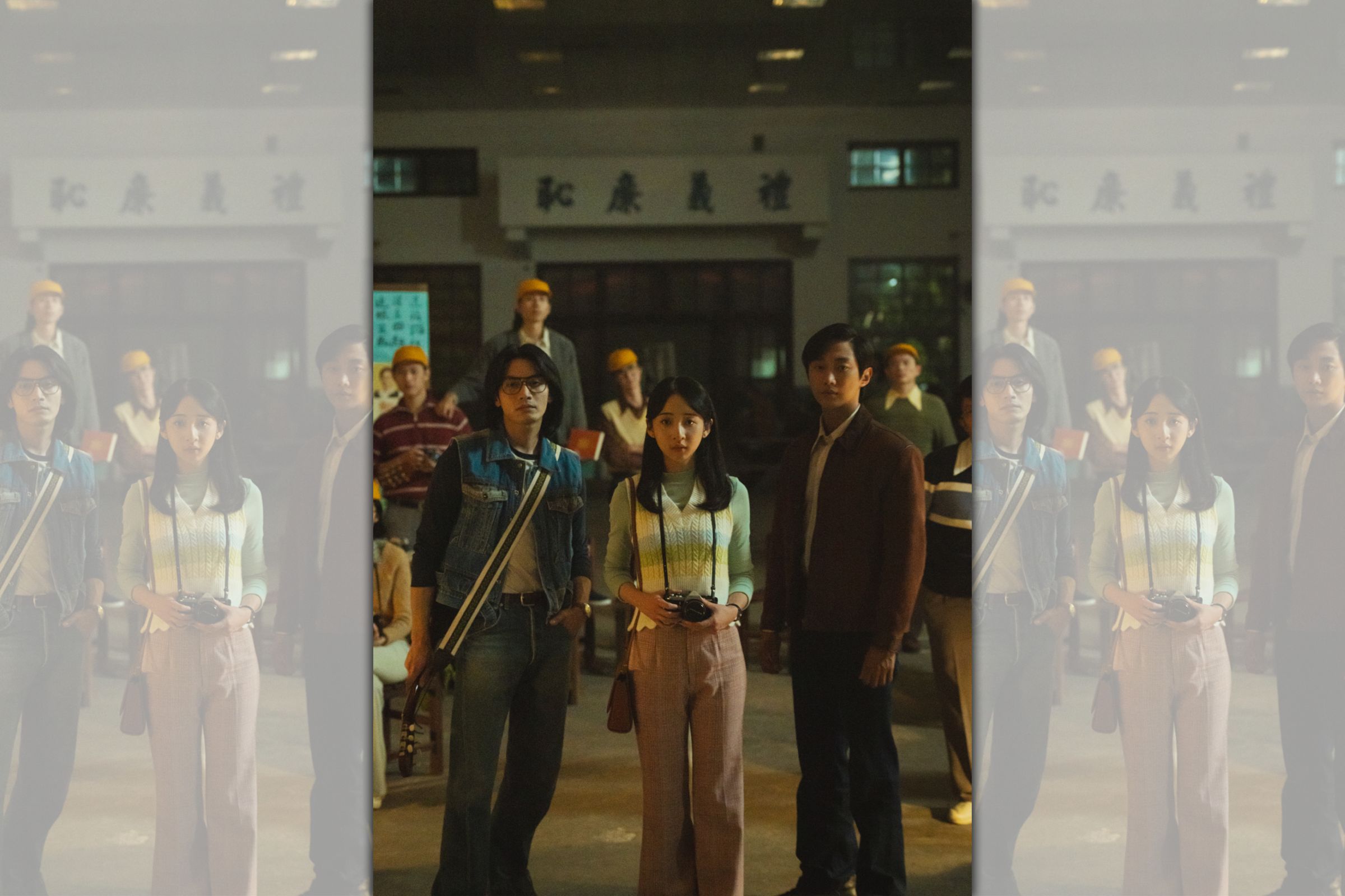 宋柏緯、李沐在《那張照片裡的我們》重返1977年，造型有著濃濃復古氛圍。（「瀚草文創GrX STUDIO提供」）