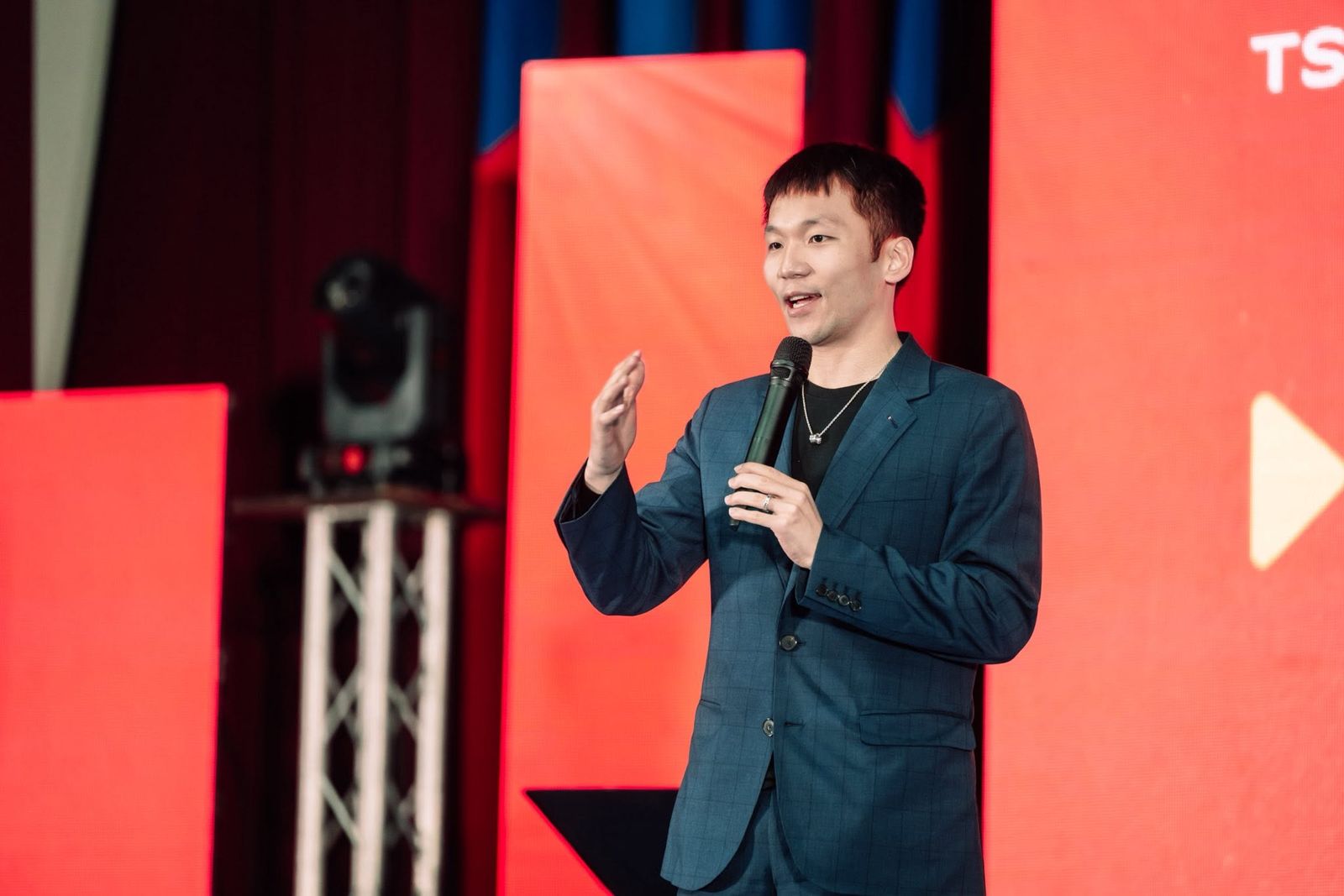 李洋改革掀波1/爆李洋請辭烏龍傳聞內幕 「反改革派有人想逼他走」