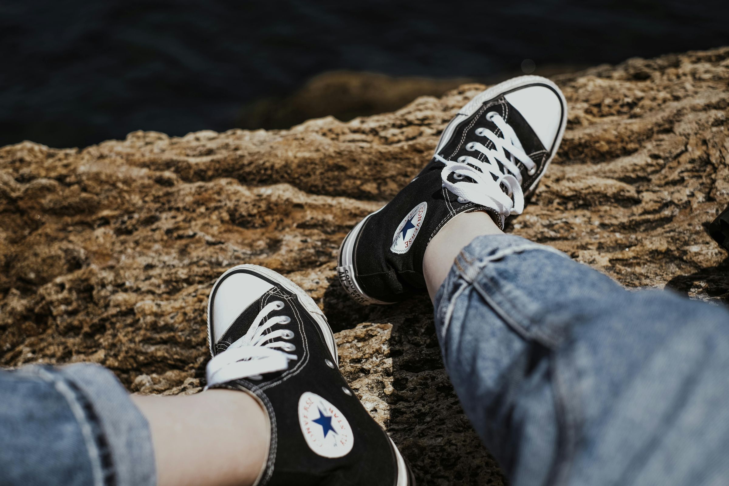 Converse正面臨營收恐創下15年來新低的嚴峻挑戰。(pexels提供)
