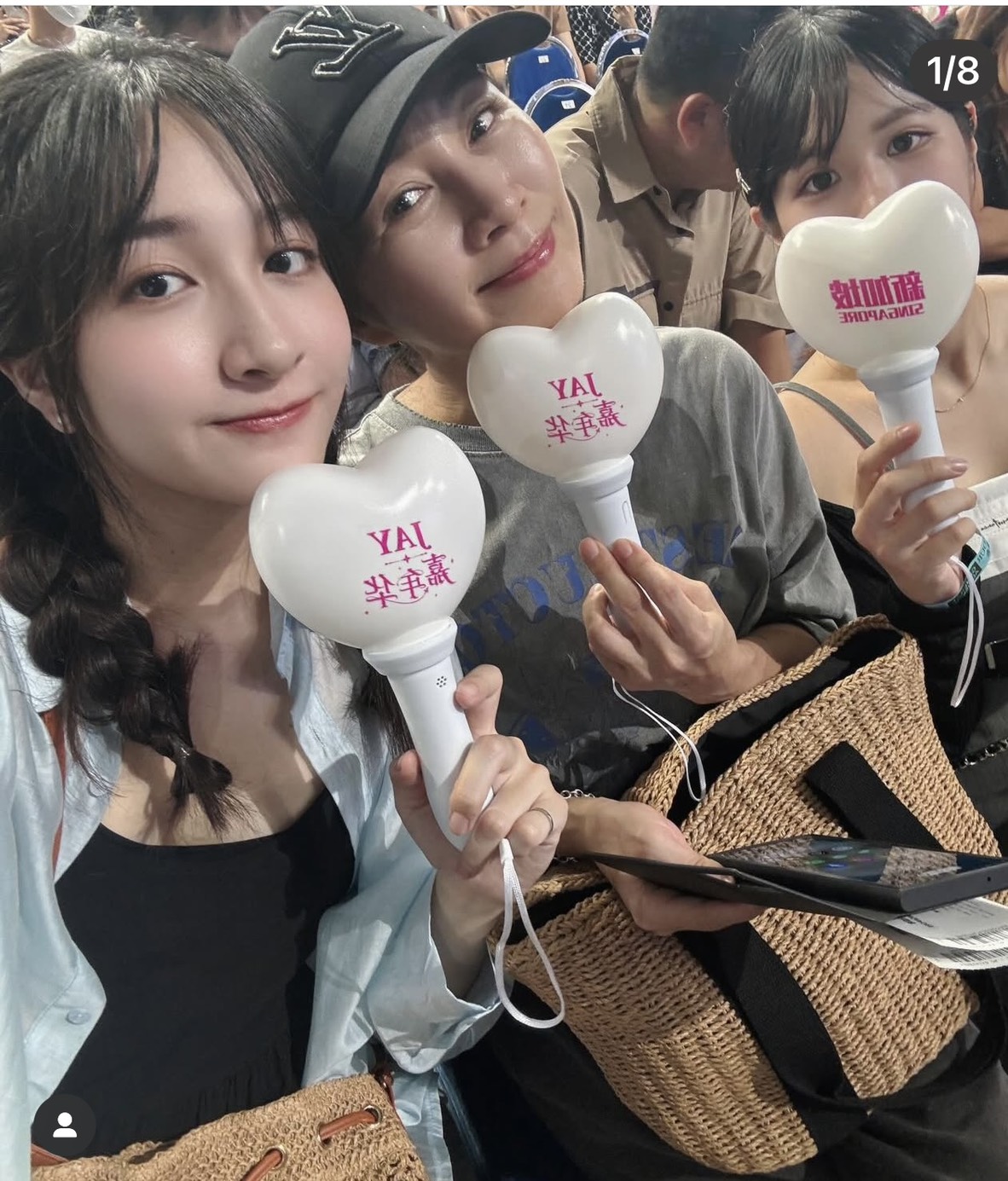 方文琳和女兒情同姊妹無話不談。(翻攝自IG)