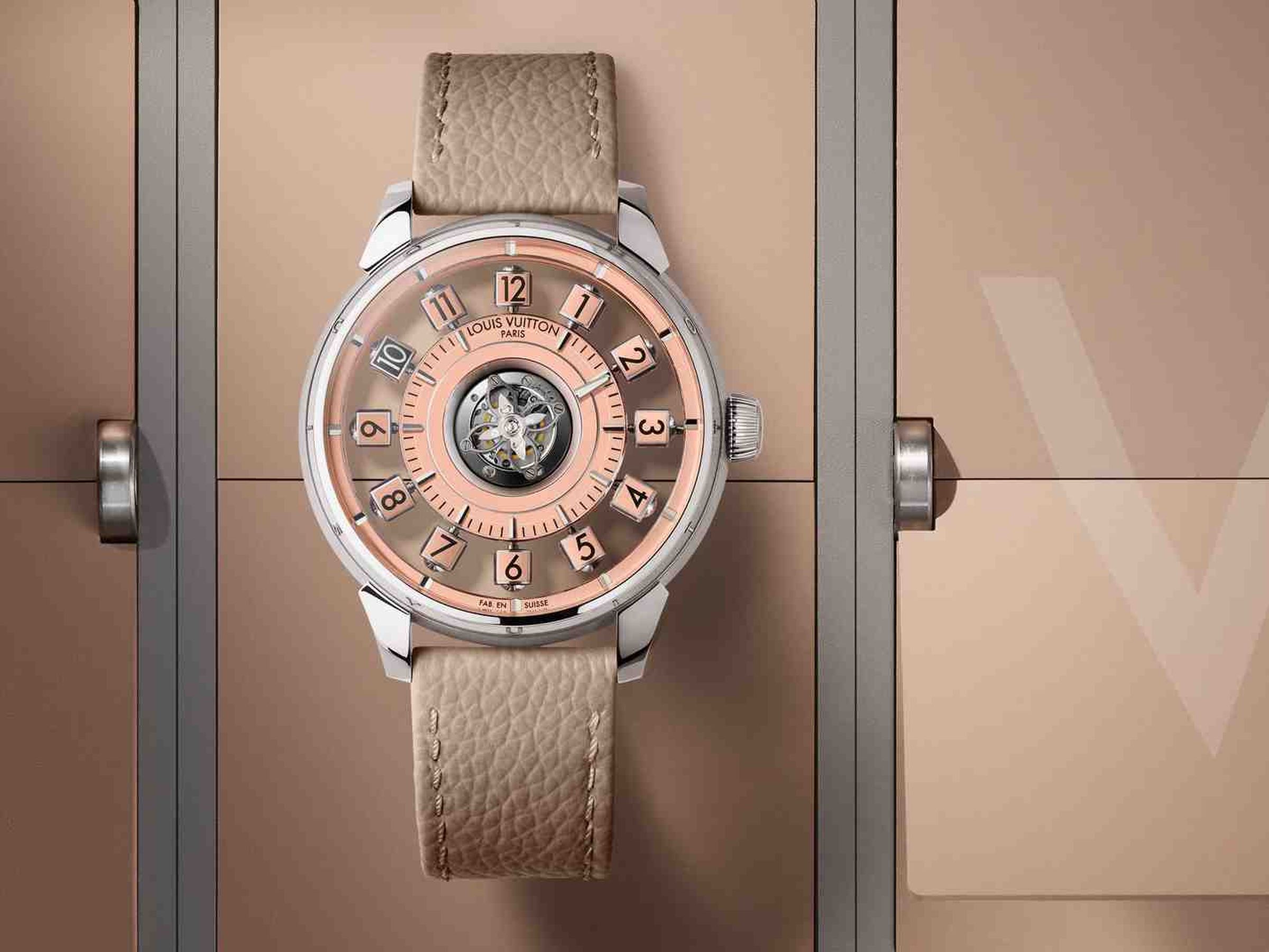 Tambour Spin Time Air 鮭魚粉色飛行陀飛輪鉑金腕錶 $6,550,000。